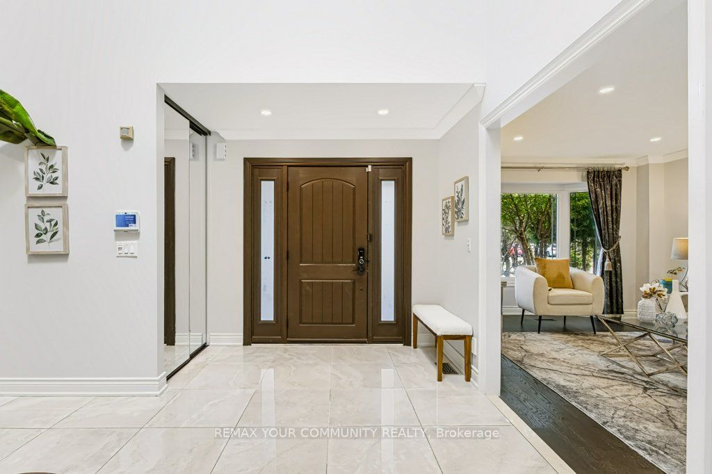 331 Maplehurst Avenue, Toronto, ON M2N 3C7 photo 2