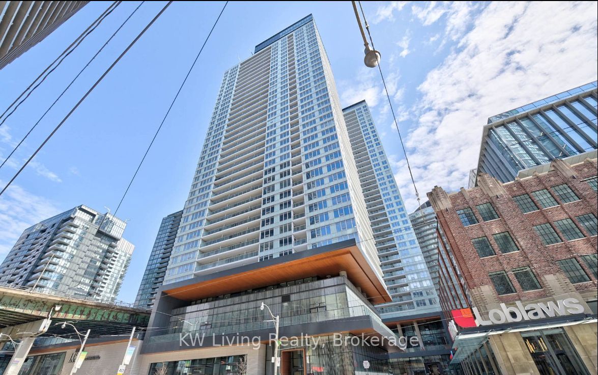 19 Bathurst Street 3706, Toronto, ON M5V 0N2