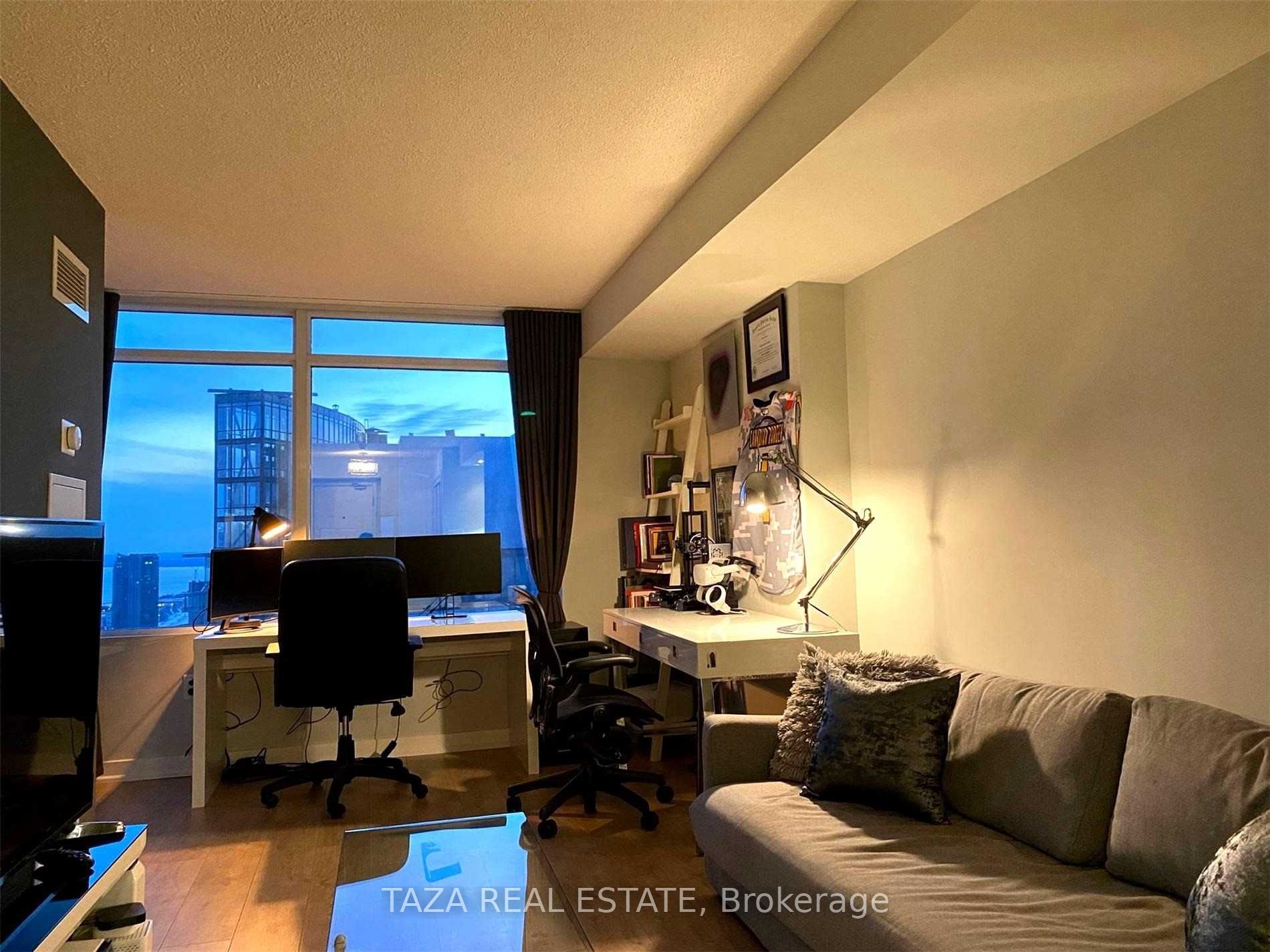 25 Telegram Mews 3808, Toronto, ON M5V 3Z1 photo 5