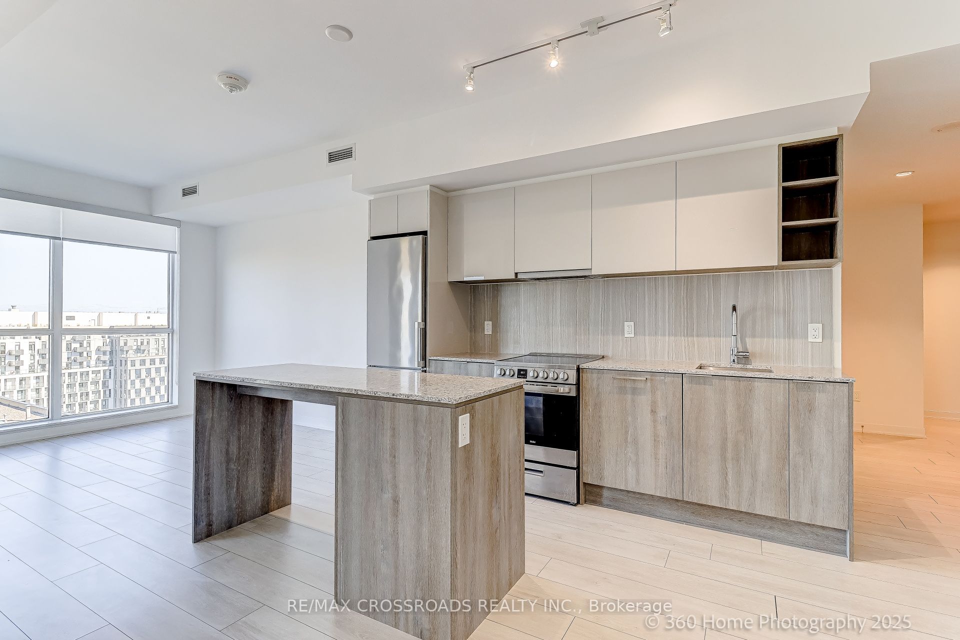 31 Tippett Road 1306, Toronto, ON M3H 0C8 photo 4