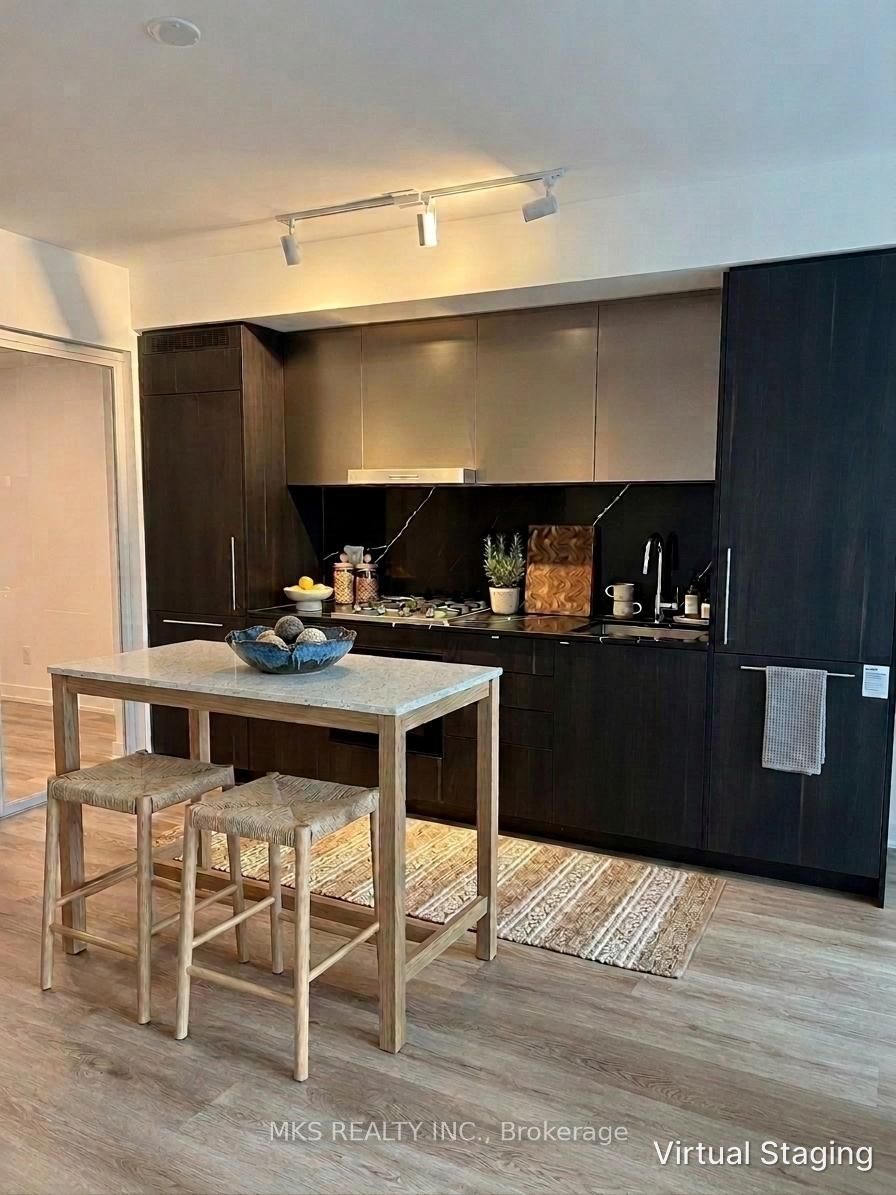 771 Yonge Street 2601, Toronto, ON M4W 2G4 photo 5