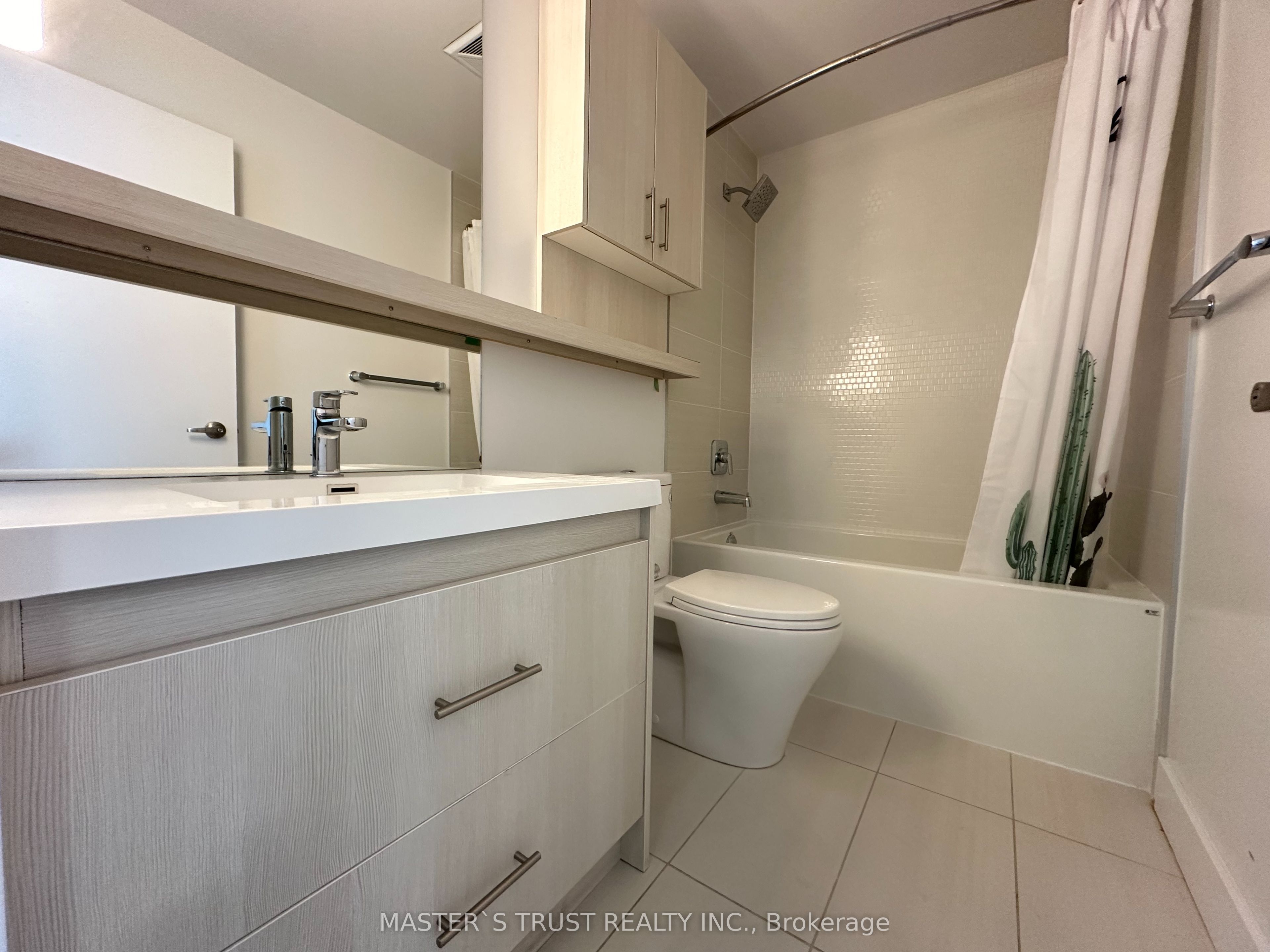150 Fairview Mall Drive 1504, Toronto, ON M2J 0E7 photo 2