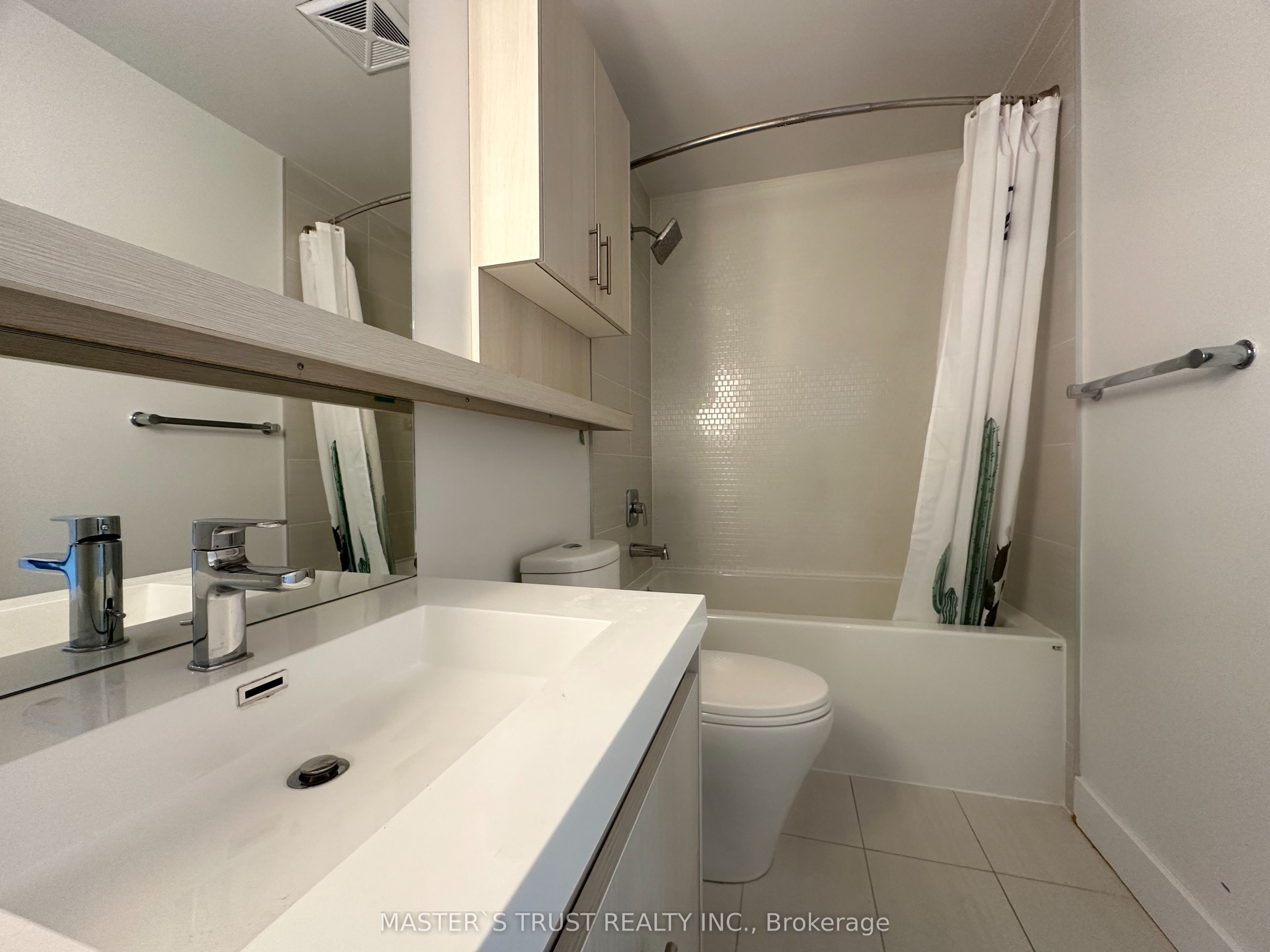 150 Fairview Mall Drive 1504, Toronto, ON M2J 0E7 photo 3