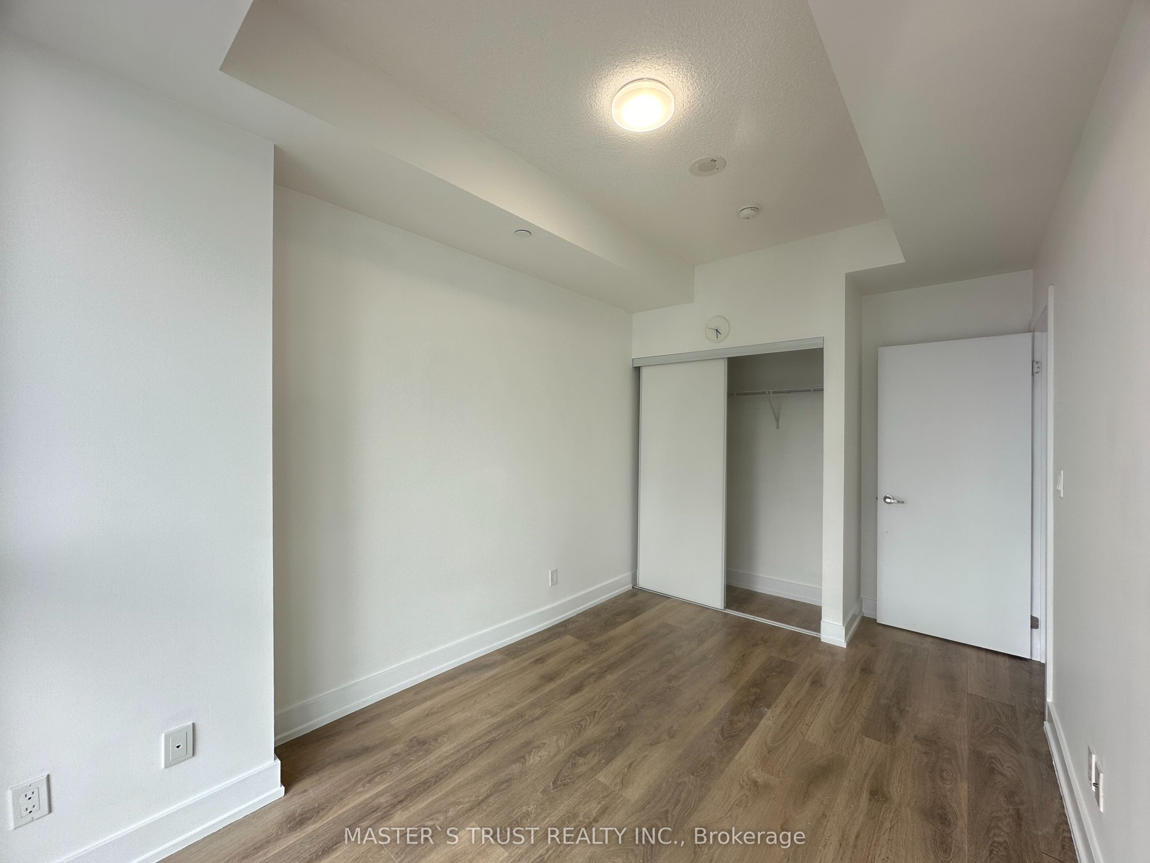 150 Fairview Mall Drive 1504, Toronto, ON M2J 0E7 photo 5