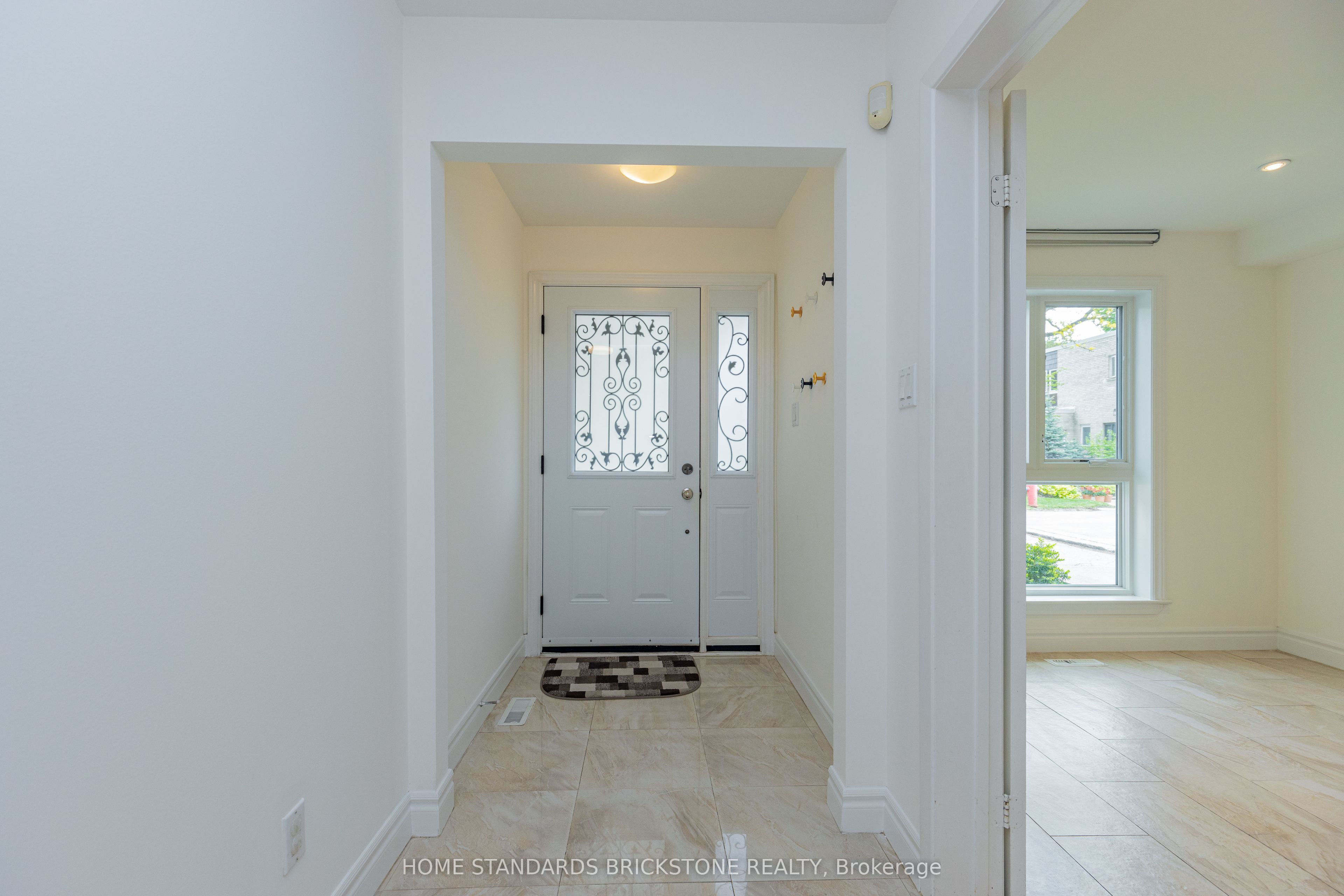 27 Proudbank Millway 50, Toronto, ON M2L 1P3 photo 4