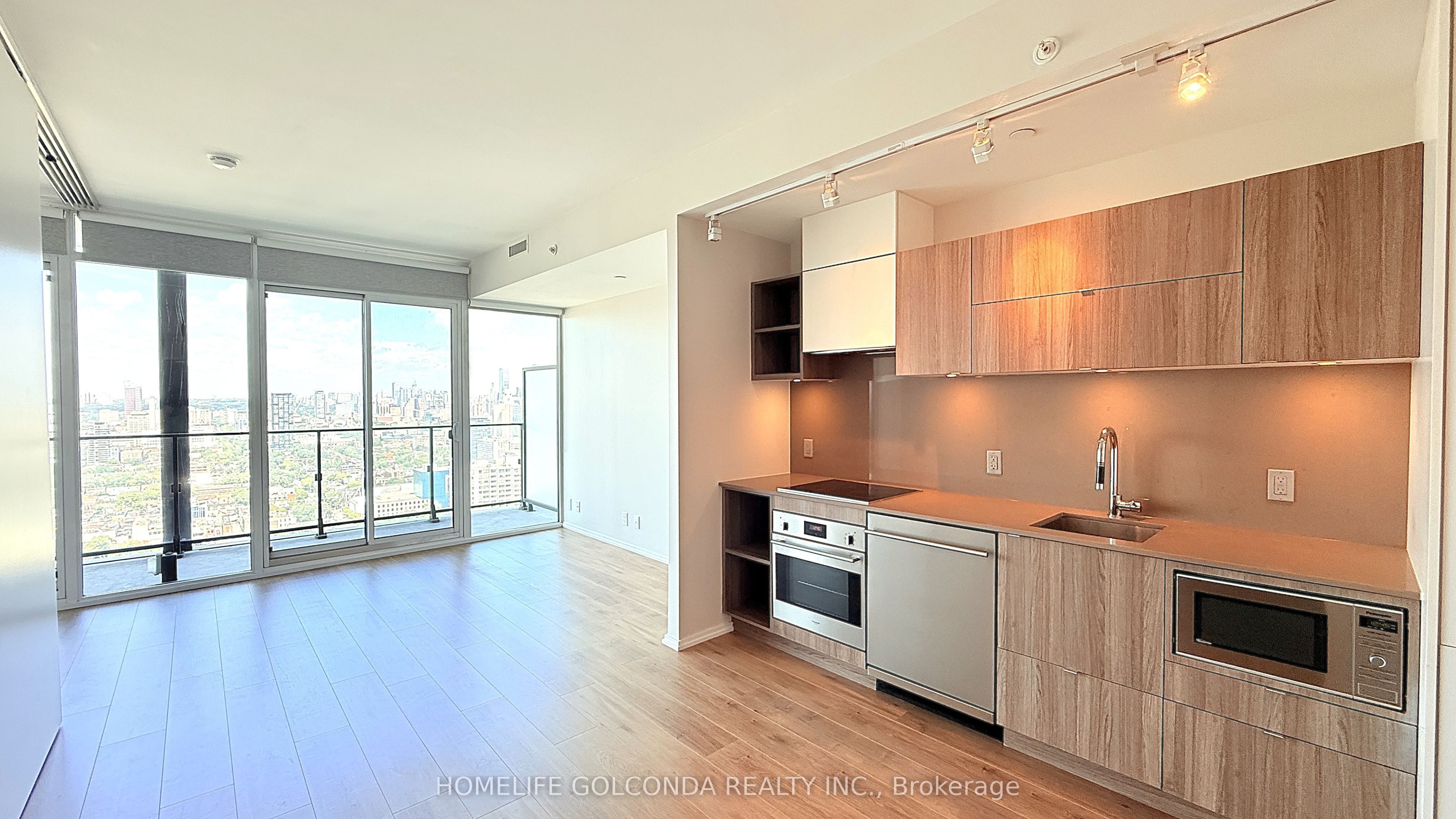 125 Peter Street 3307, Toronto, ON M5V 2H1 photo 5