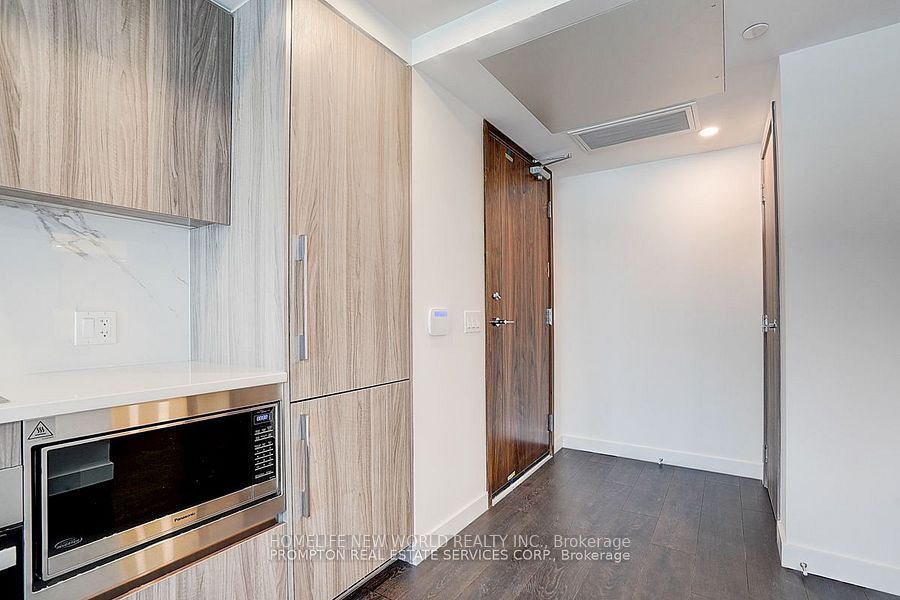 1 Concord Cityplace Way 538, Toronto, ON M5V 0X3 photo 3