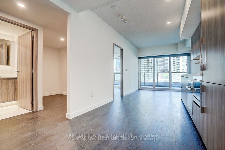 1 Concord Cityplace Way 538, Toronto, ON M5V 0X3 photo 5
