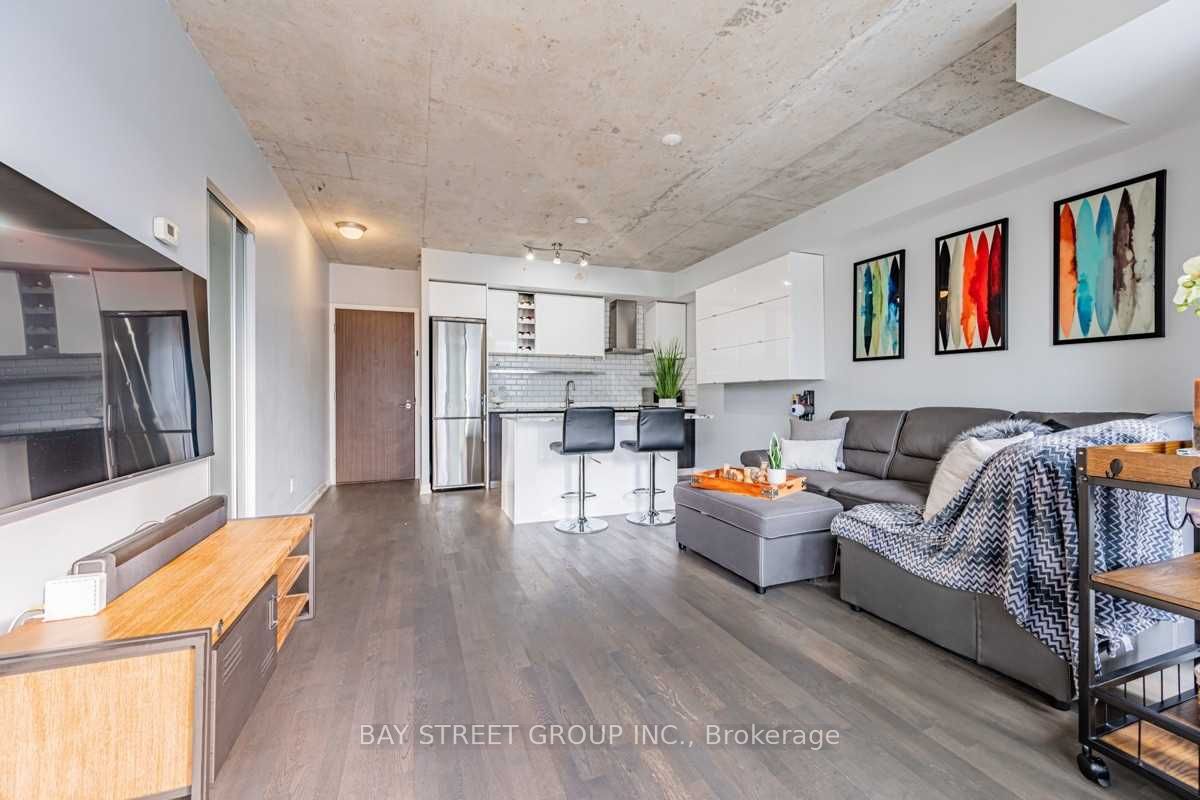 560 King Street W 622, Toronto, ON M5V 0L6 photo 4