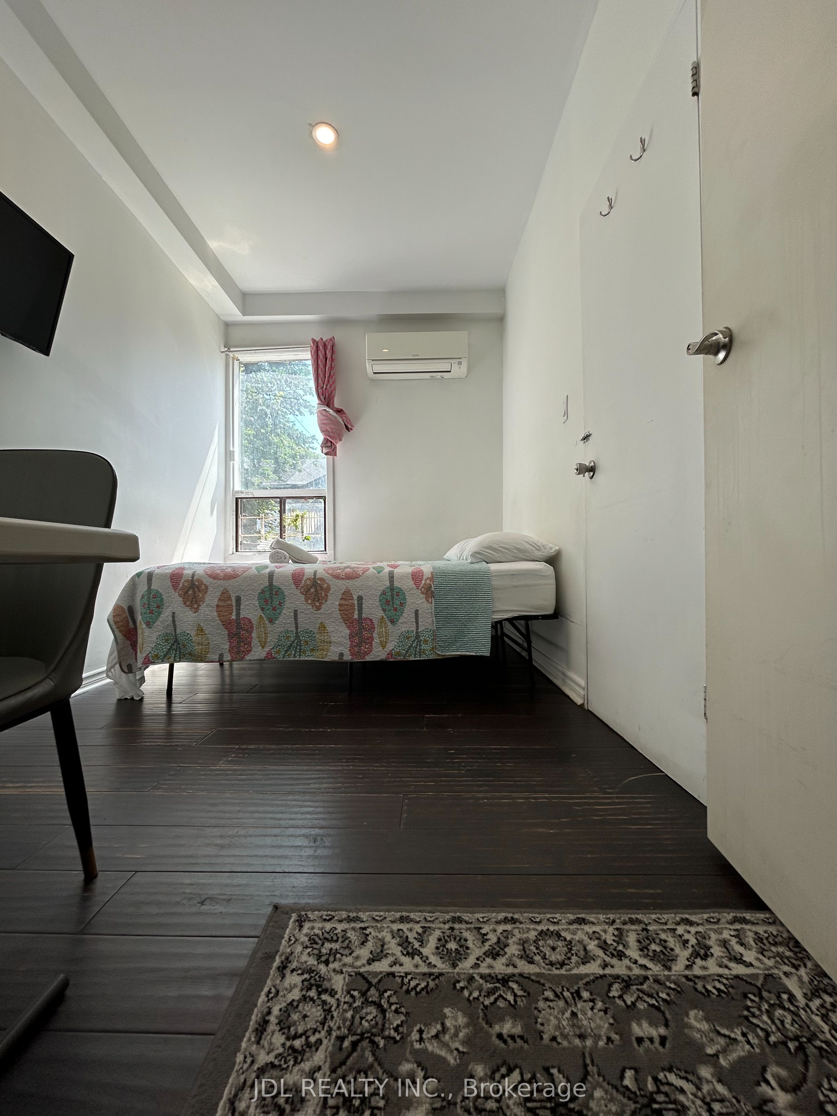 3 Pembroke St Street Suite A Main Floor, Toronto, ON M5A 2N6 photo 3