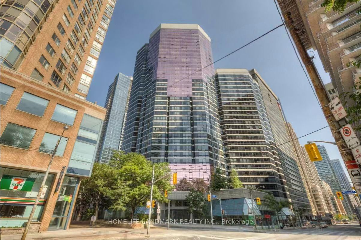 1001 Bay Street 511, Toronto, ON M5S 3A6