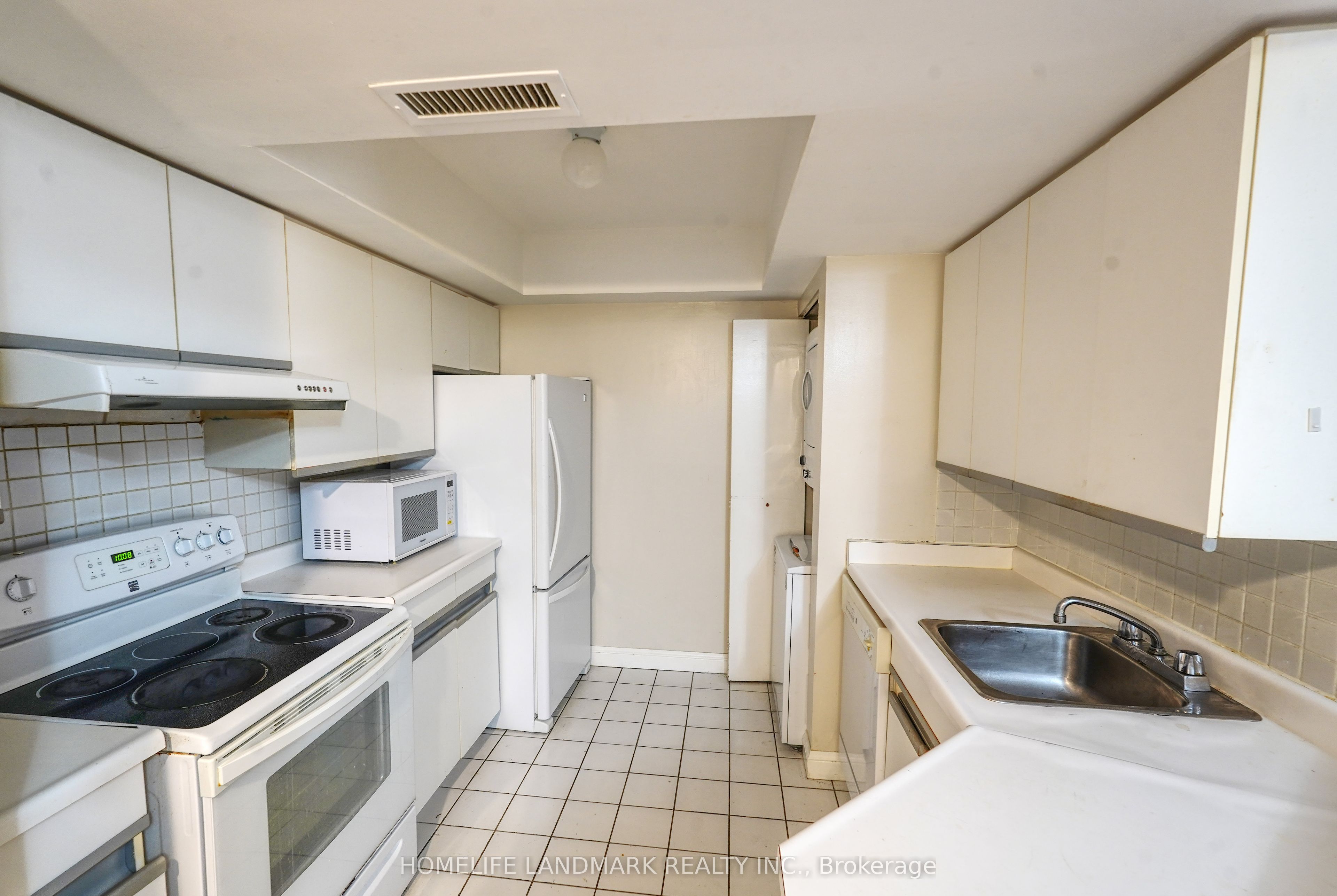 1001 Bay Street 511, Toronto, ON M5S 3A6 photo 5