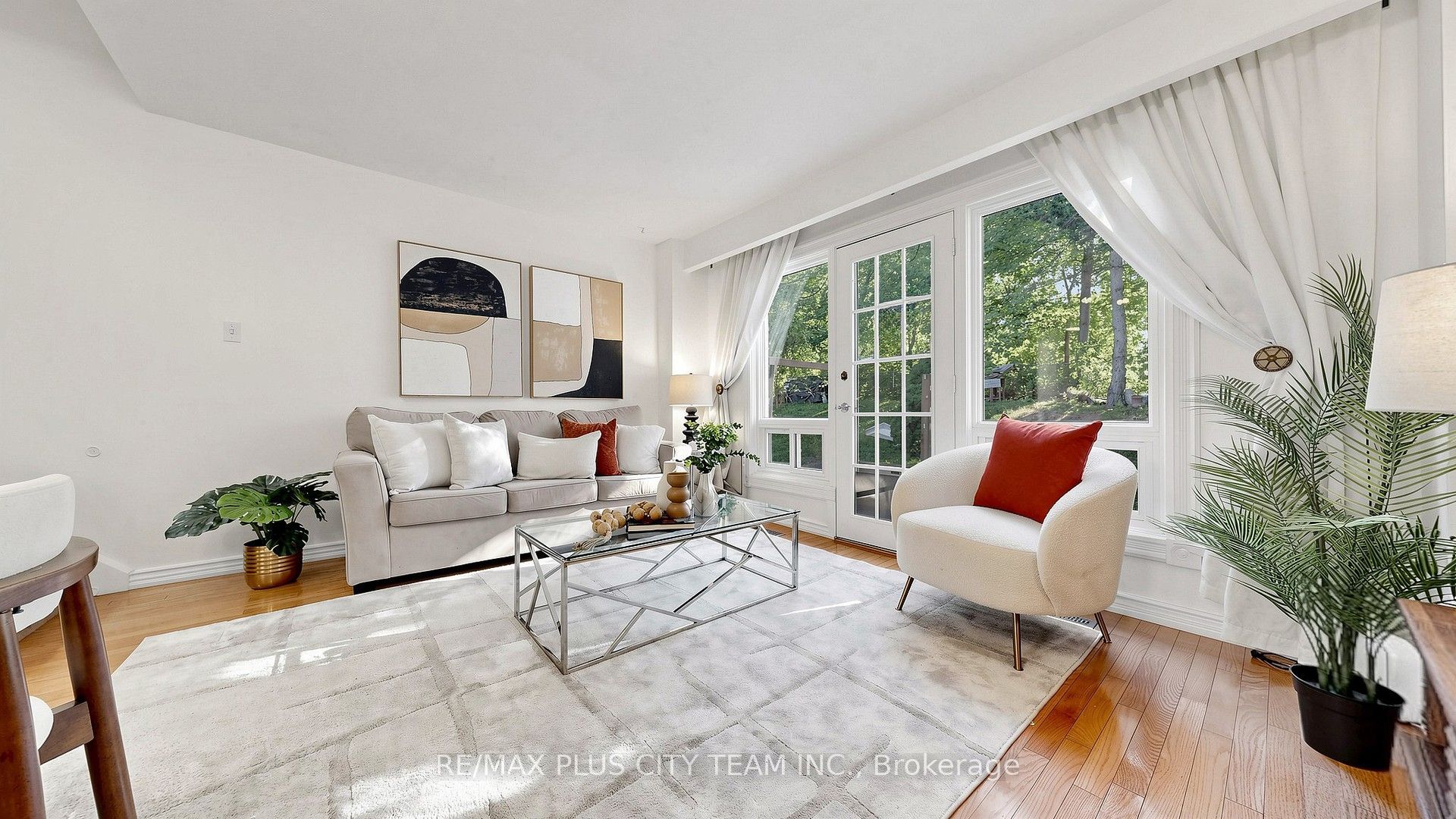 60 Tangle Briar Way, Toronto, ON M2J 2M4 photo 2