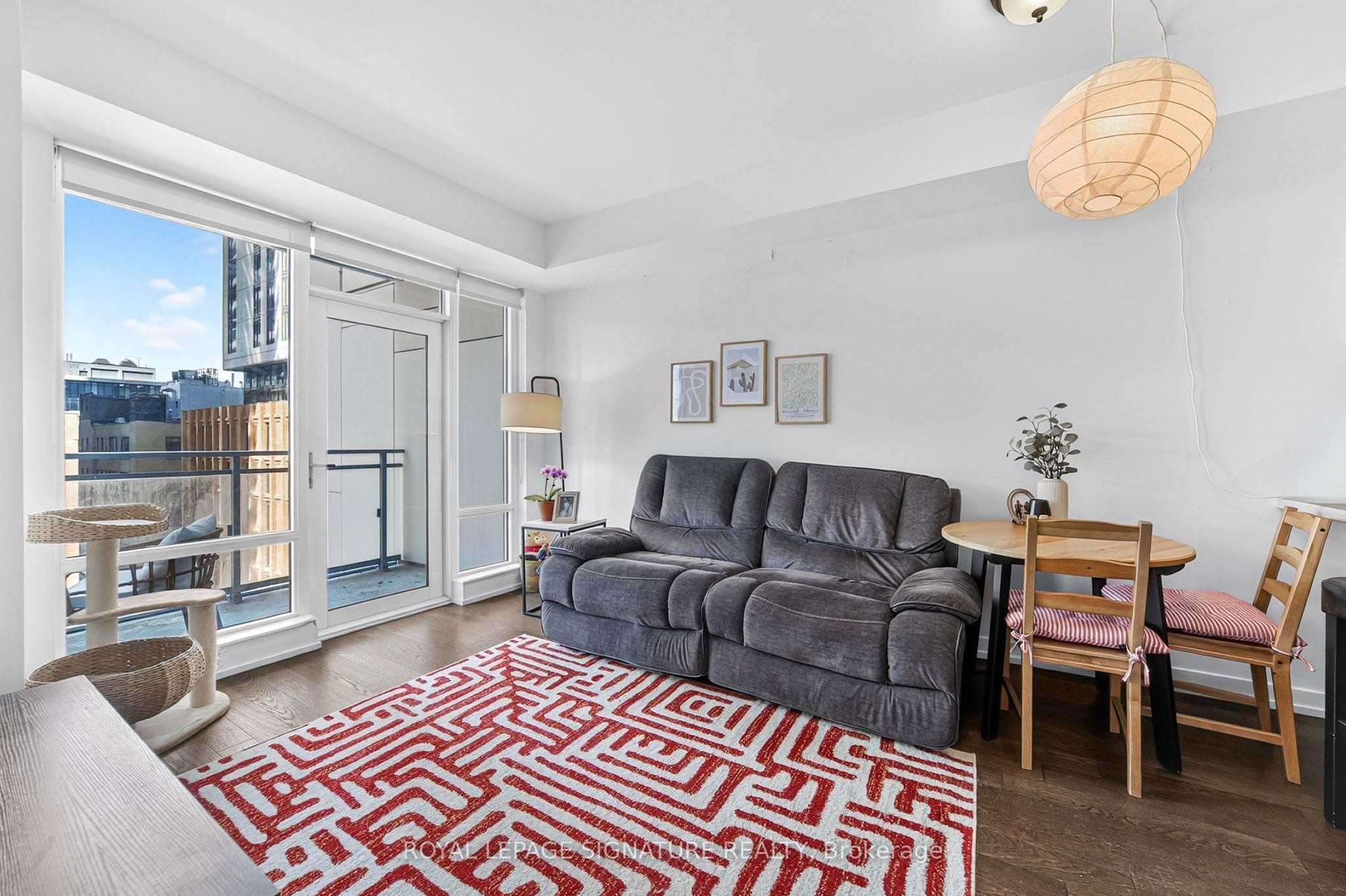 21 Widmer Street 1001, Toronto, ON M5V 0B8 photo 5