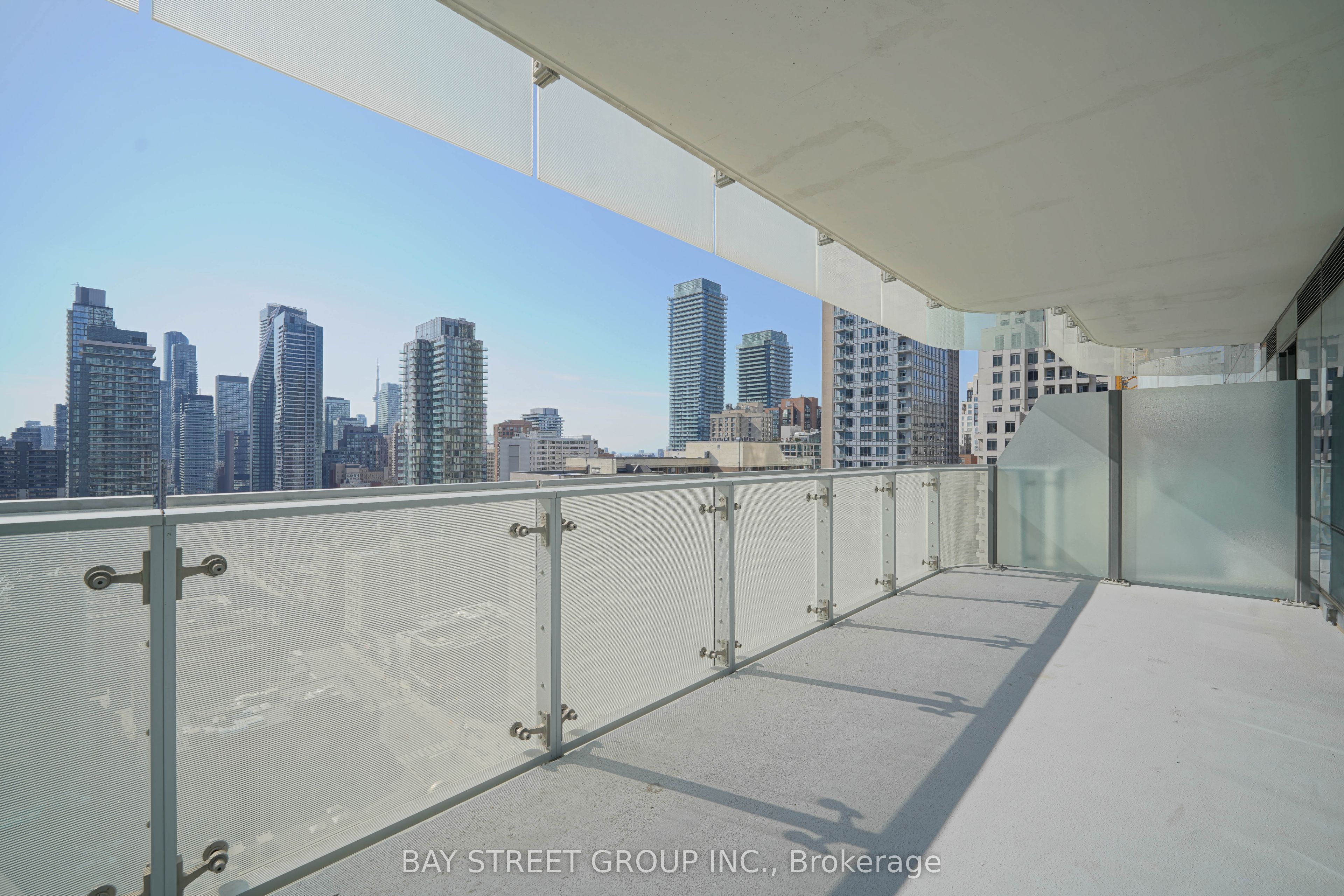 1 bloor Street E 1605, Toronto, ON M4W 0A8 photo 5