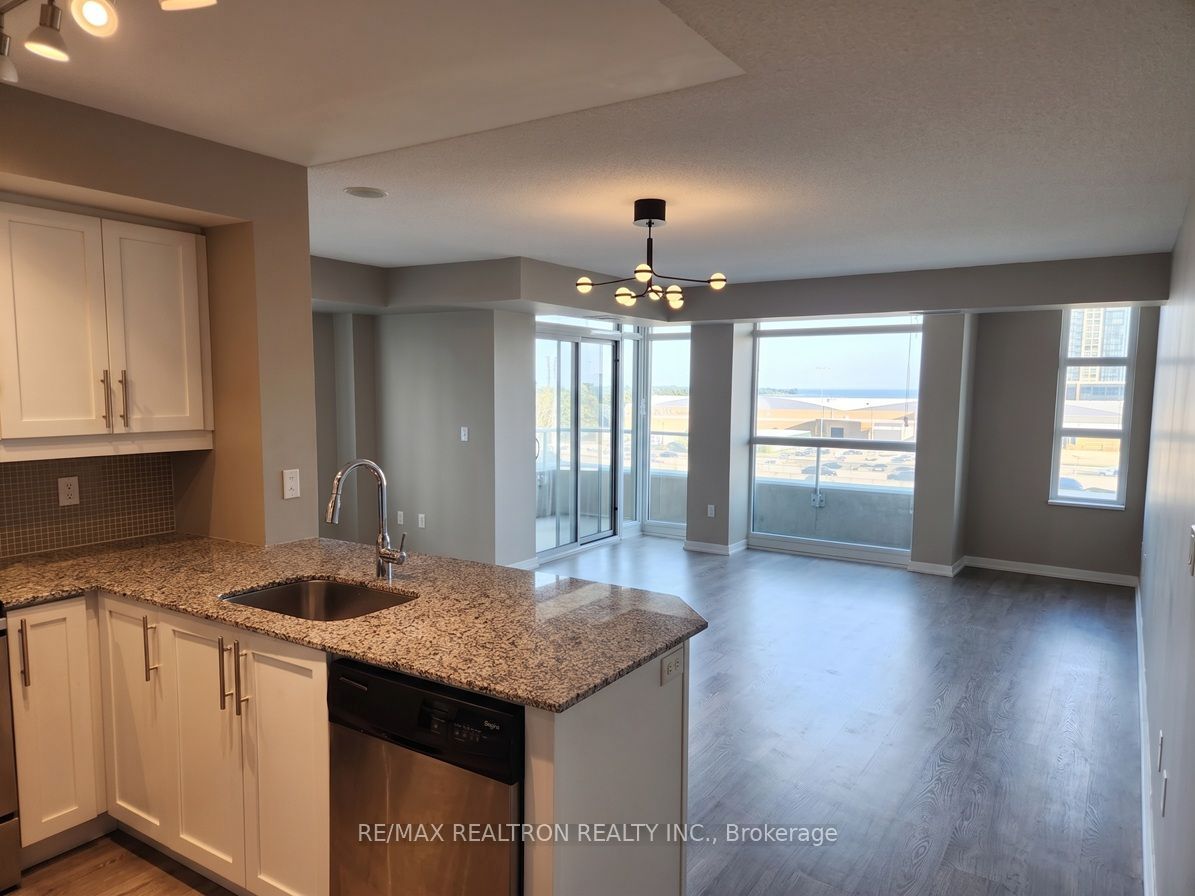 65 East Liberty Street 802, Toronto, ON M6K 3R2 photo 2