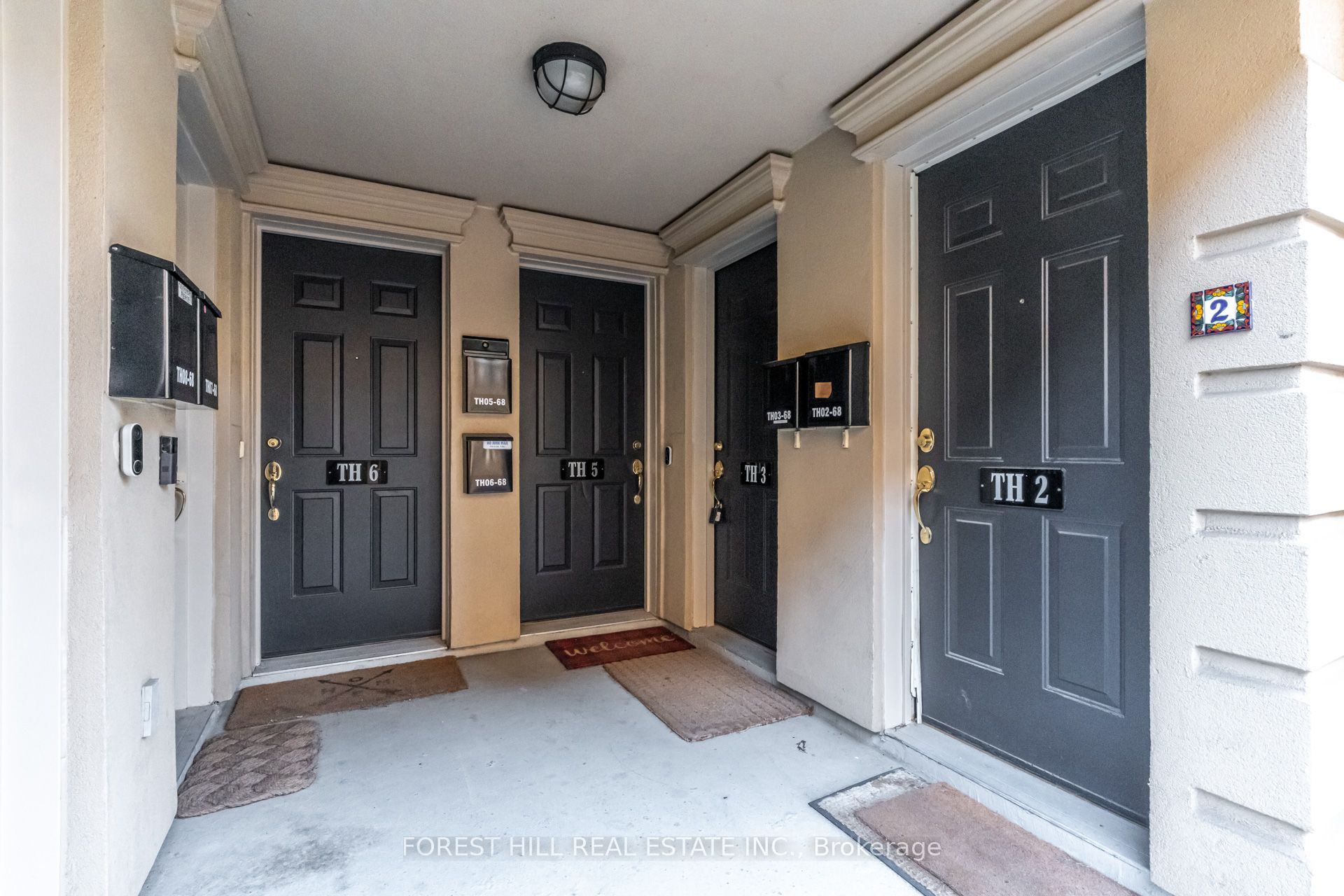 68 Carr Street TH 3, Toronto, ON M5T 1B7 photo 3