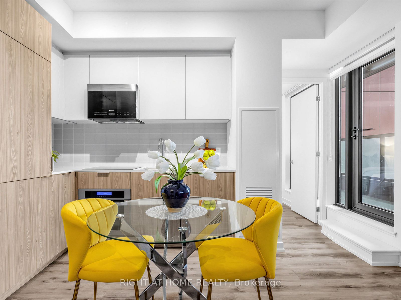 28 Eastern Avenue 723, Toronto, ON M5A 0Y2 photo 4