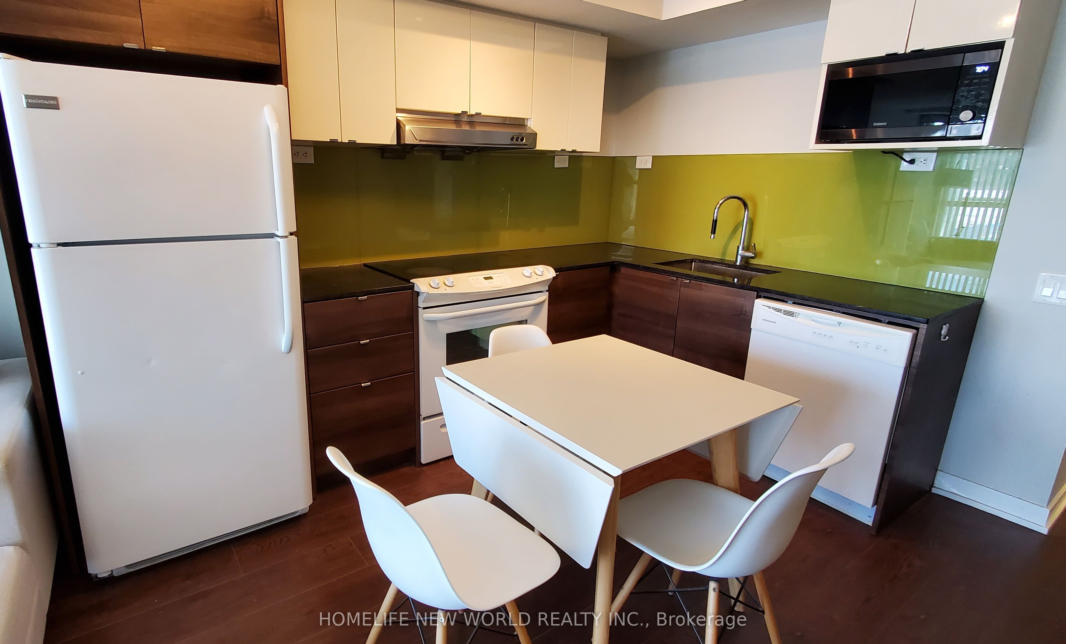 121 Mcmahon Drive 811, Toronto, ON M2K 0C1 photo 3