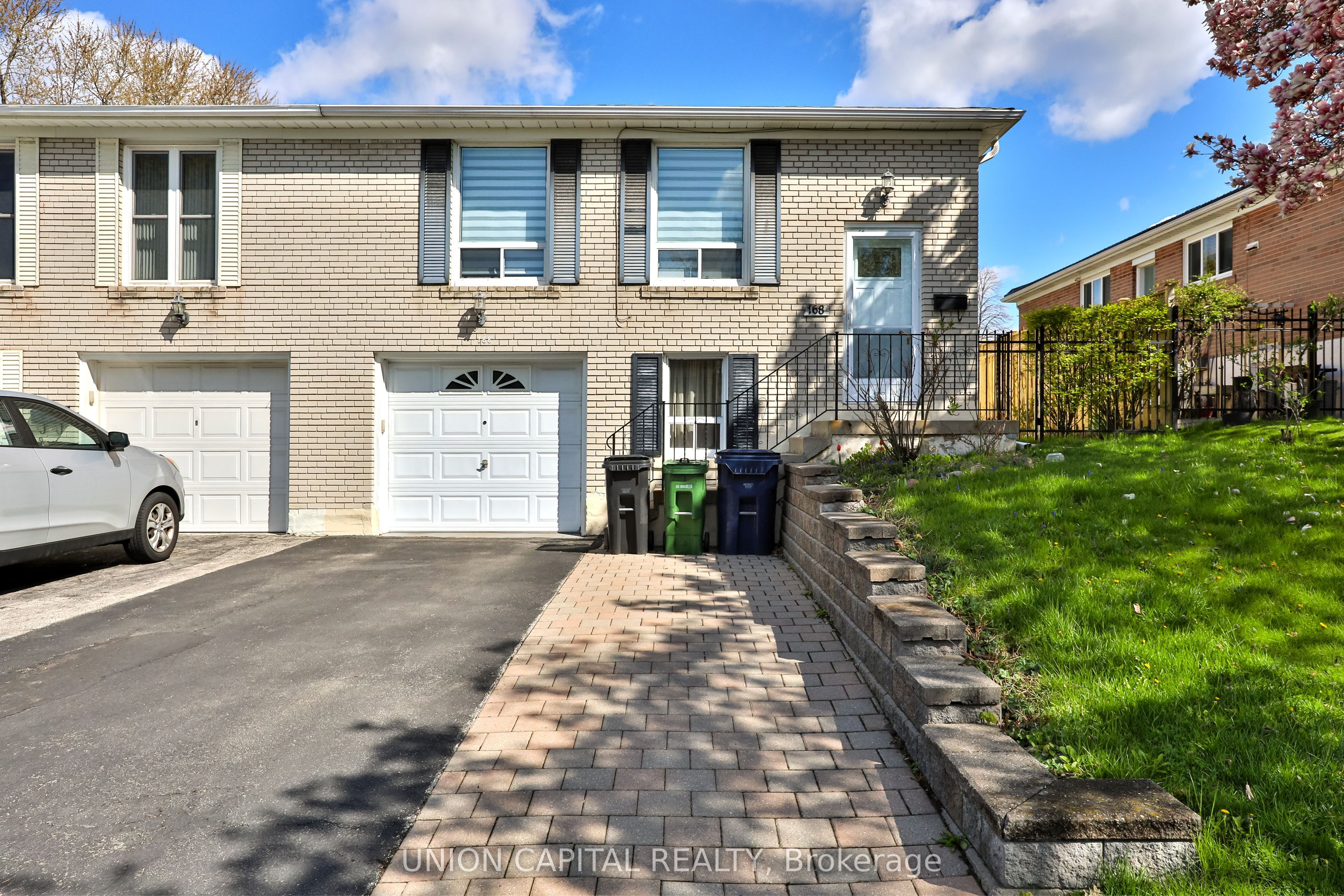 168 Old Sheppard Avenue Main, Toronto, ON M2J 3L9