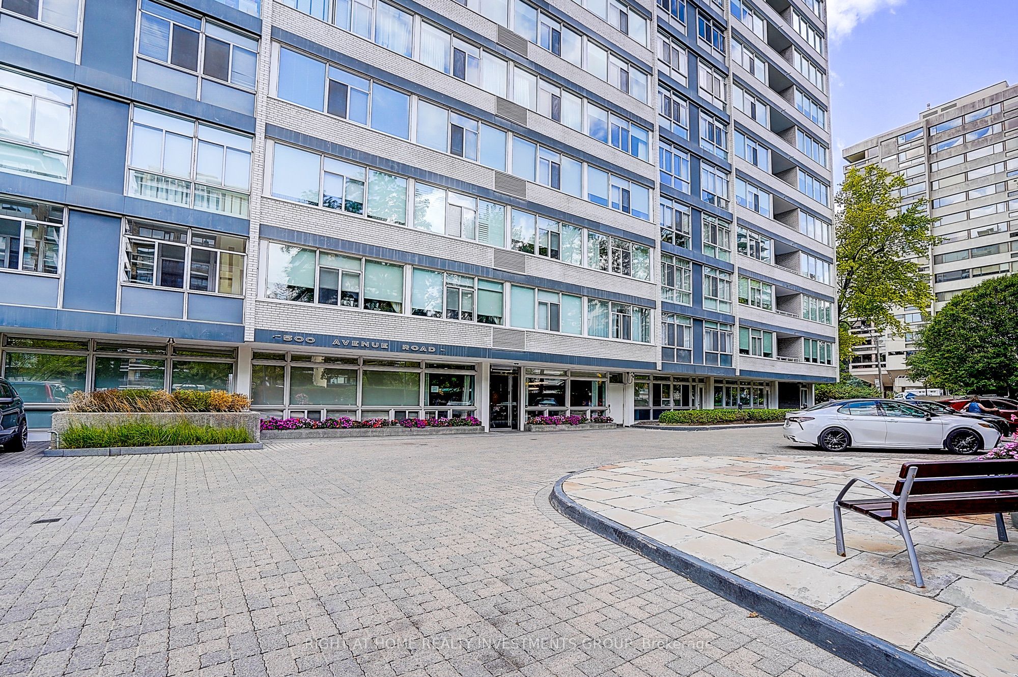 500 Avenue Road 102, Toronto, ON M4V 2J6 photo 5