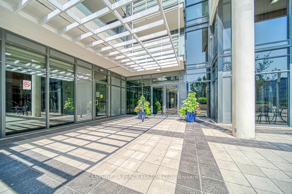 400 Adelaide Street E 1107, Toronto, ON M5A 4S3 photo 4