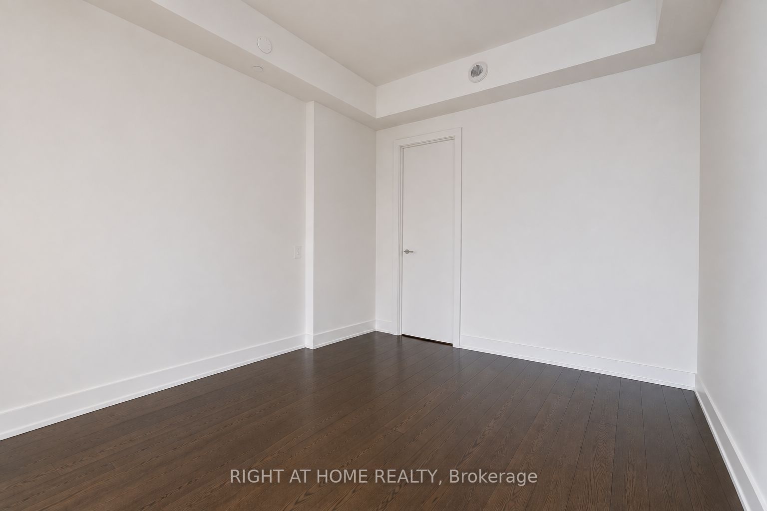 155 Yorkville Avenue 3020, Toronto, ON M5R 1C4 photo 2