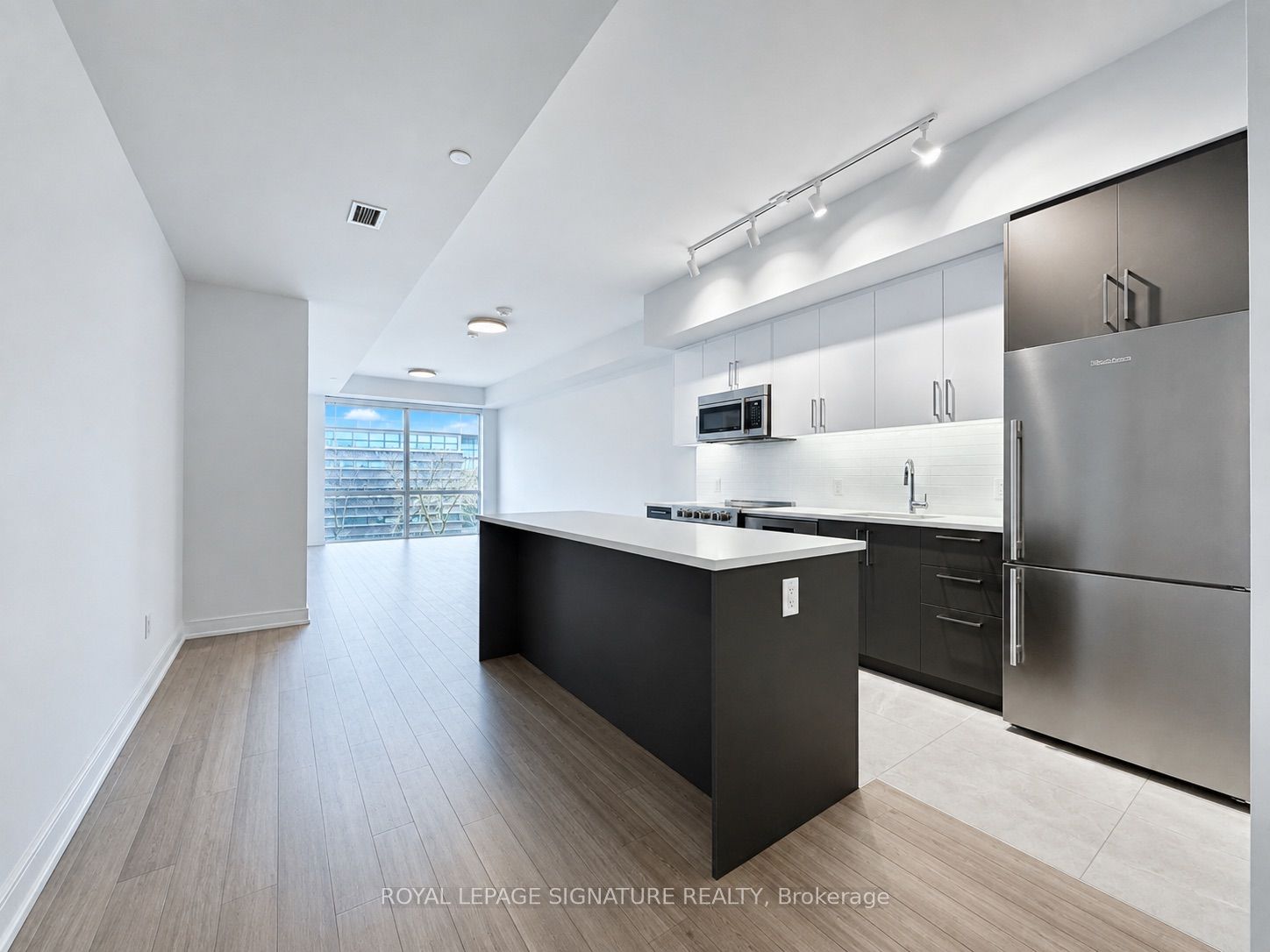 664 Spadina Avenue 314, Toronto, ON M5S 0G4
