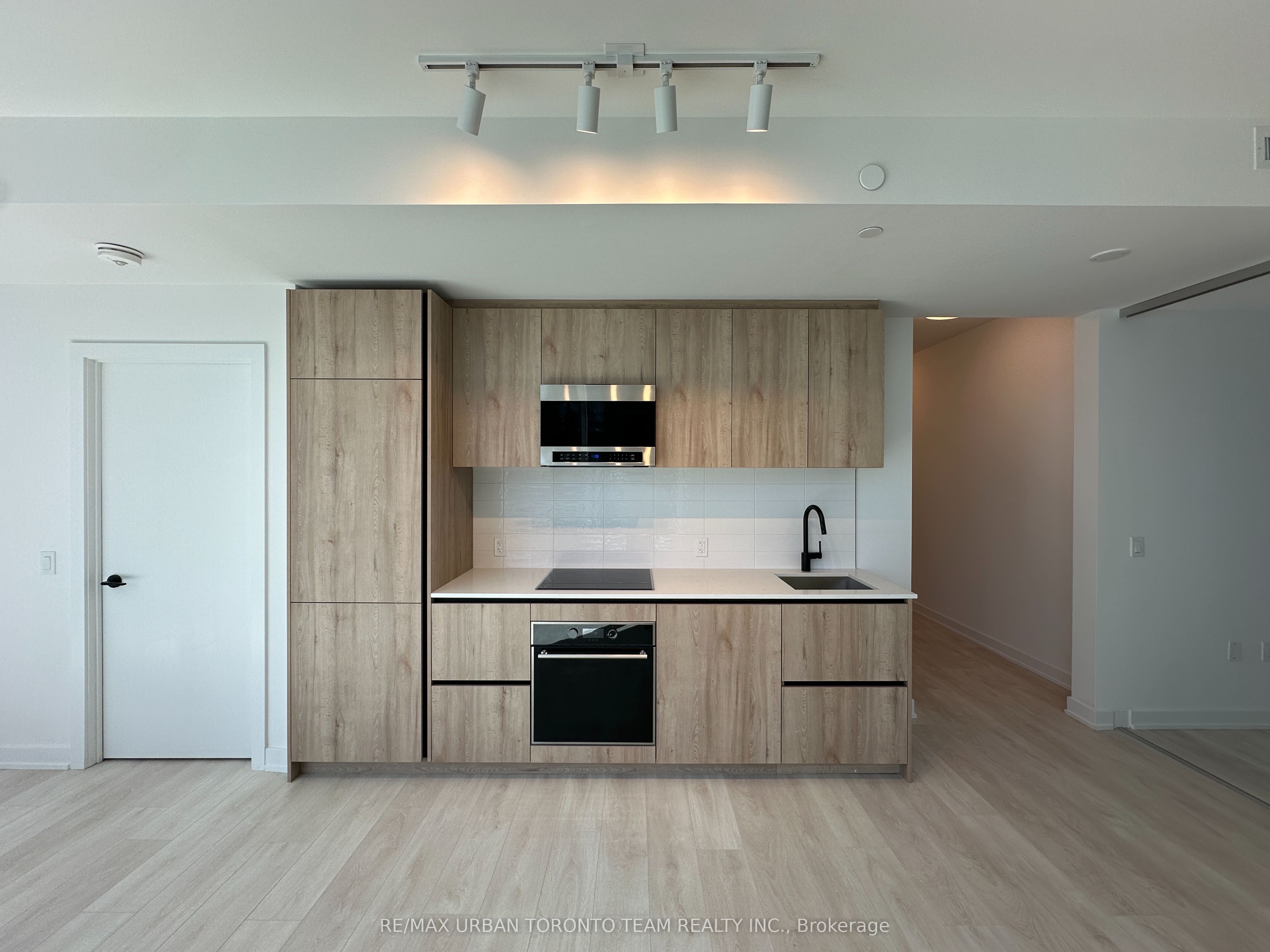 117 Broadway Avenue 2602, Toronto, ON M4P 1V3 photo 4