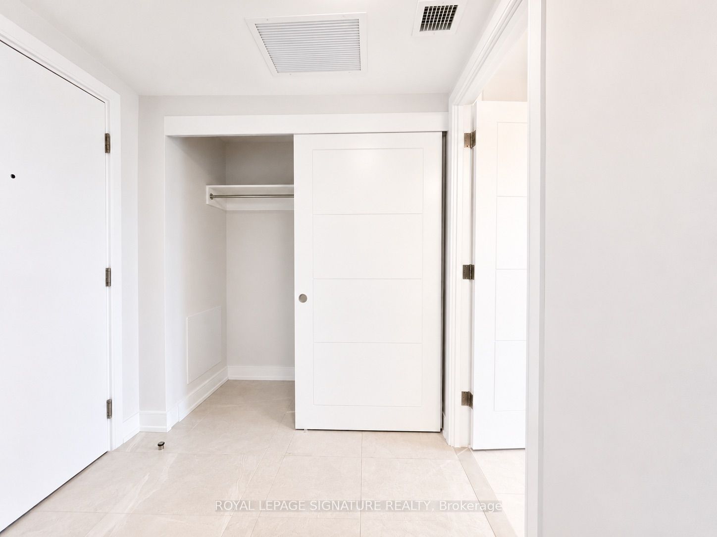 2525 Bathurst Street 605, Toronto, ON M6B 2Y9 photo 4