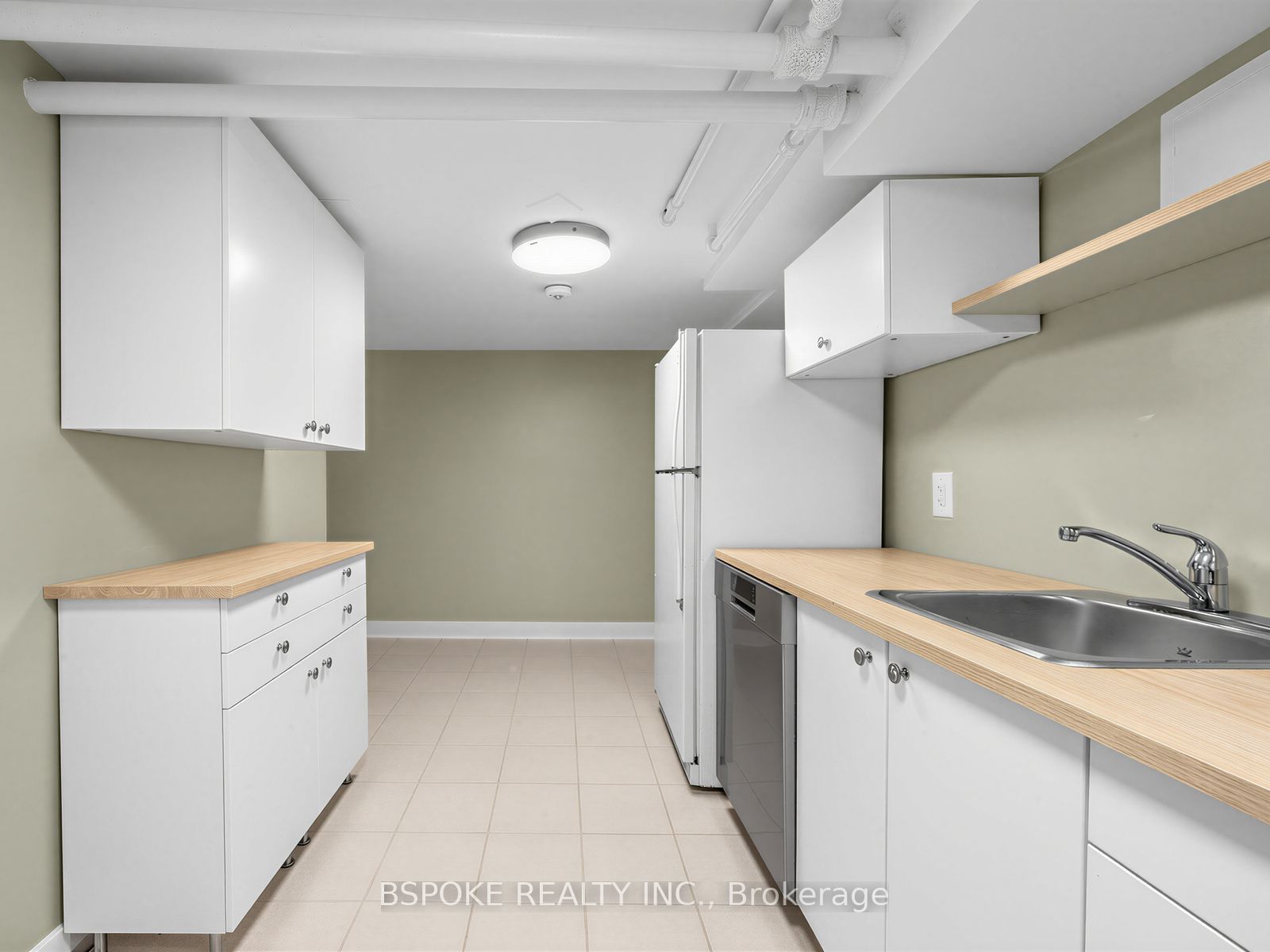 112 Delaware Avenue BSMT, Toronto, ON M6H 2T1 photo 2