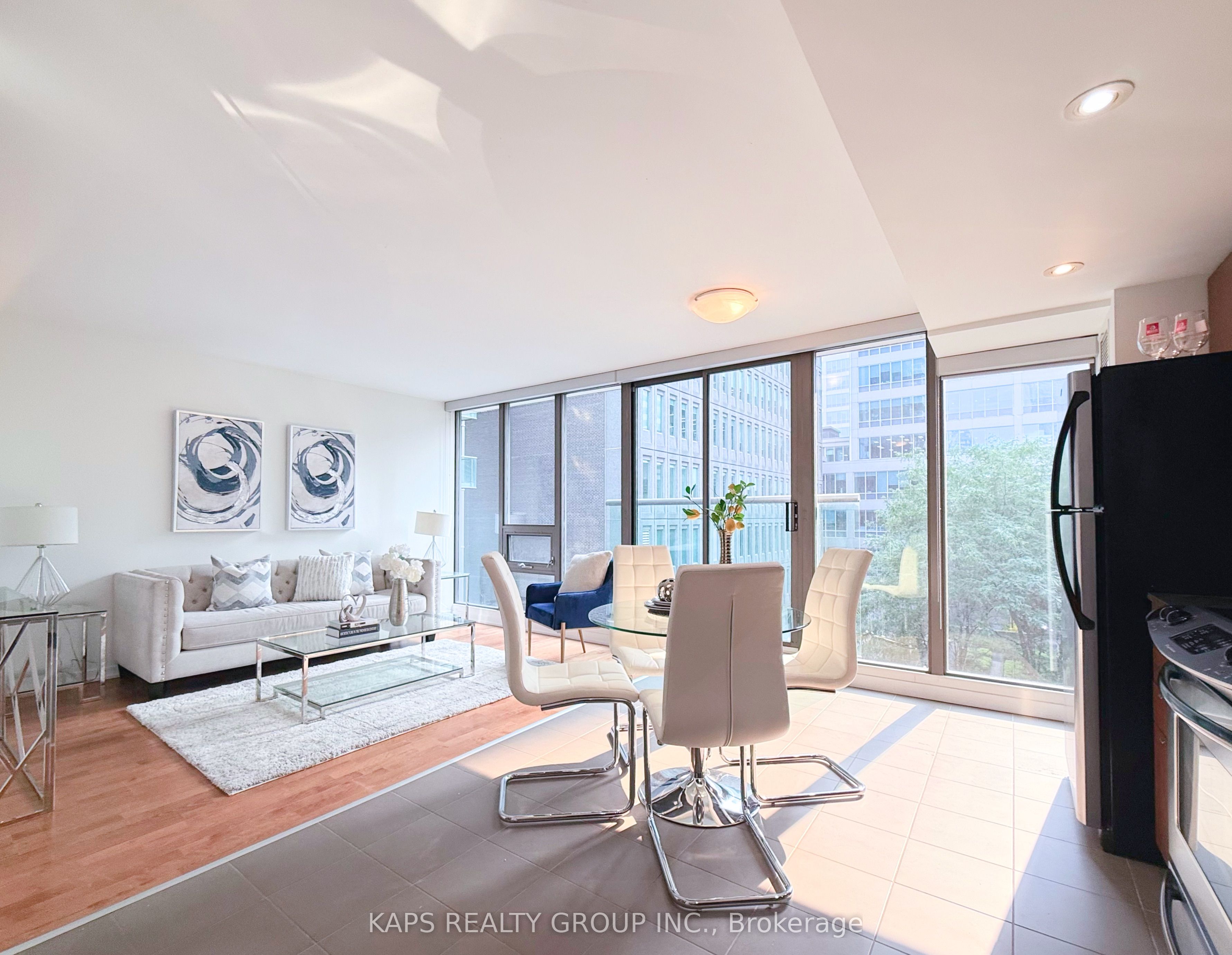 33 Lombard Street 410, Toronto, ON M5C 3H8 photo 5