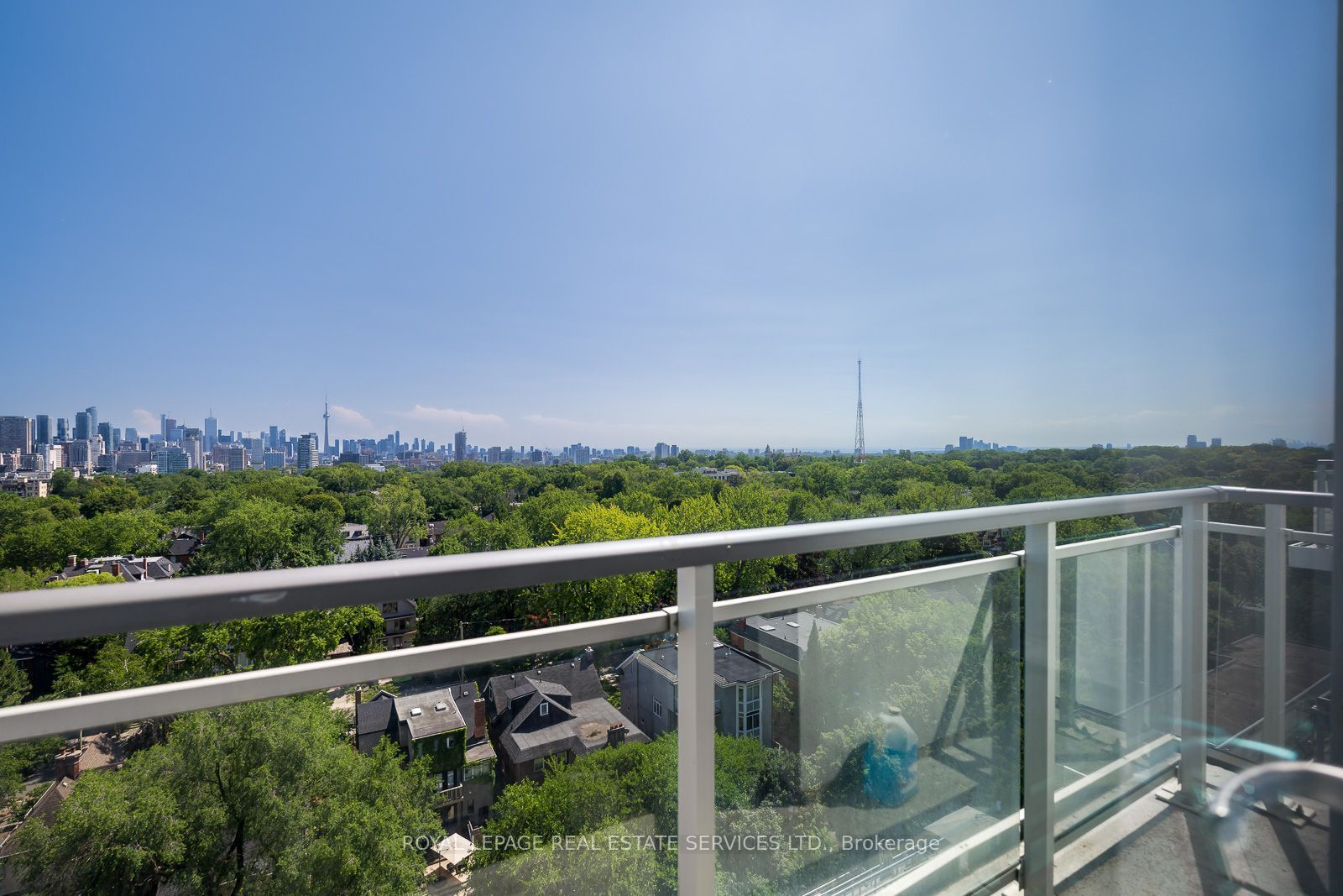 223 St Clair Avenue W 1110, Toronto, ON M4V 1R3