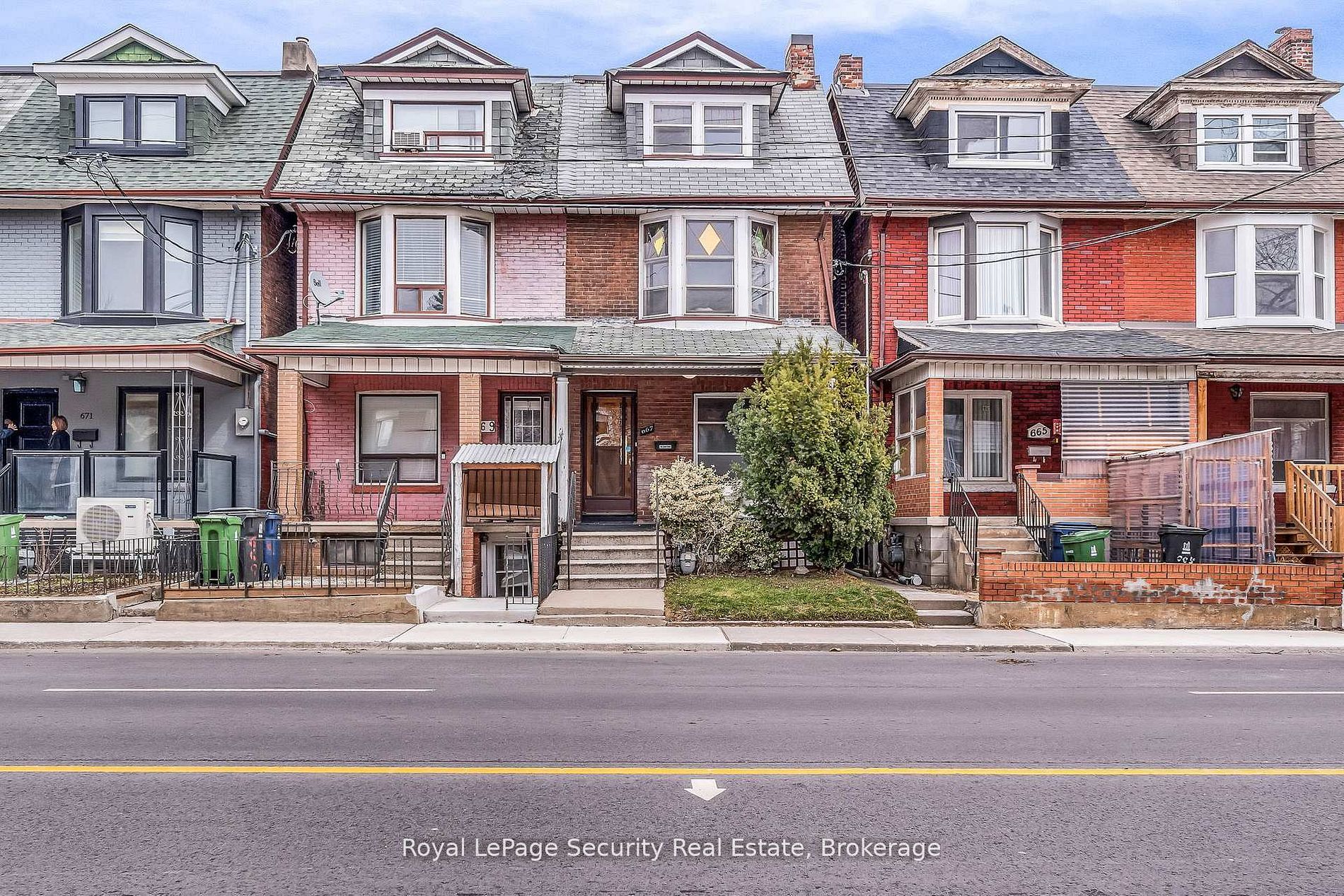 667 Ossington Avenue, Toronto, ON M6G 3T6 photo 2