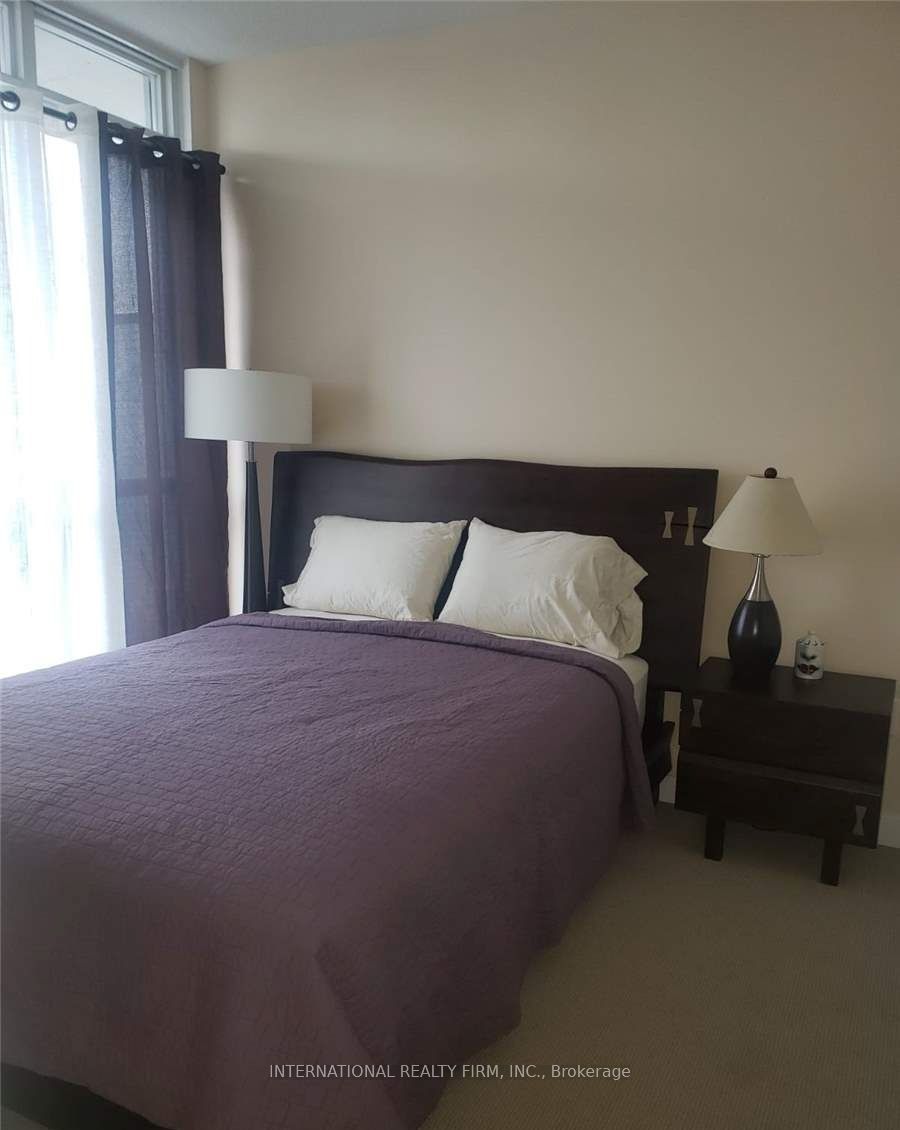 15 S Iceboat Terrace 3503, Toronto, ON M5V 4A5 photo 5