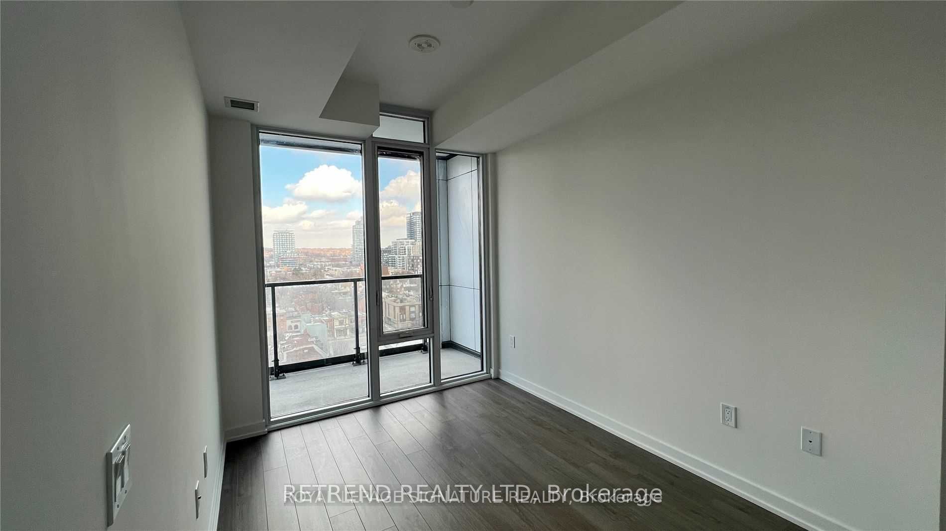 181 Dundas Street E 1201, Toronto, ON M5A 0N5 photo 3