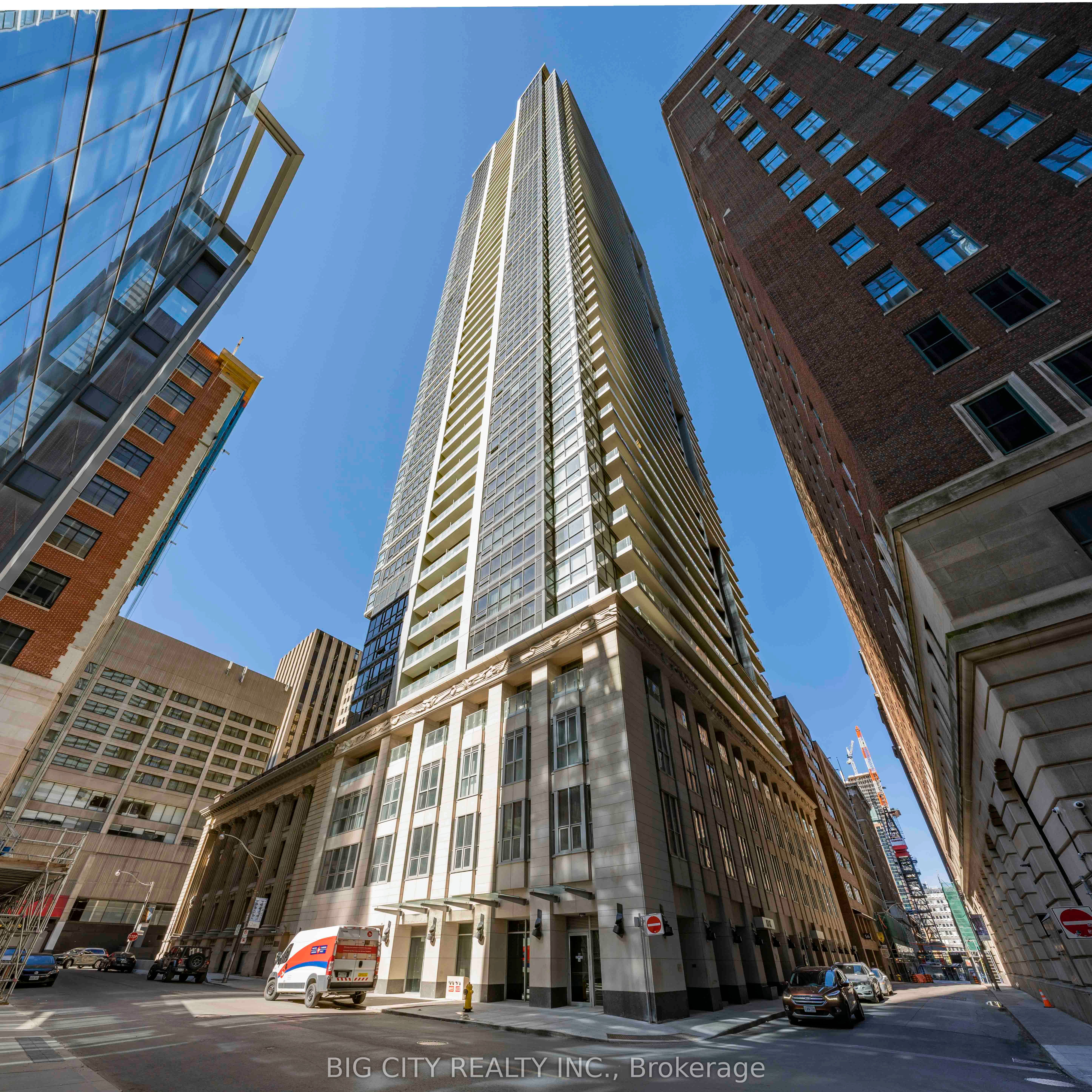 70 Temperance Street 4014, Toronto, ON M5H 0B1 photo 2