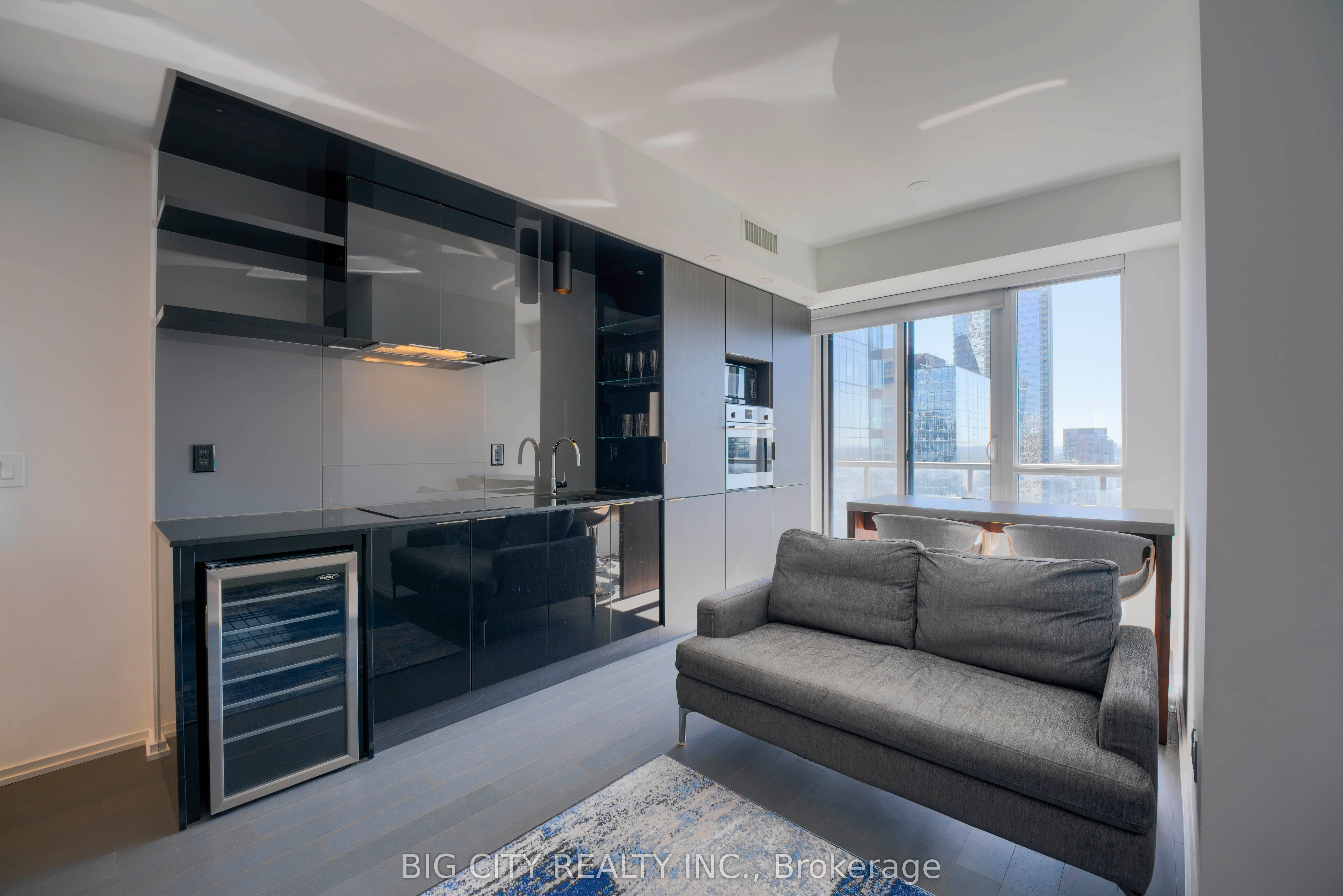 70 Temperance Street 4014, Toronto, ON M5H 0B1 photo 3