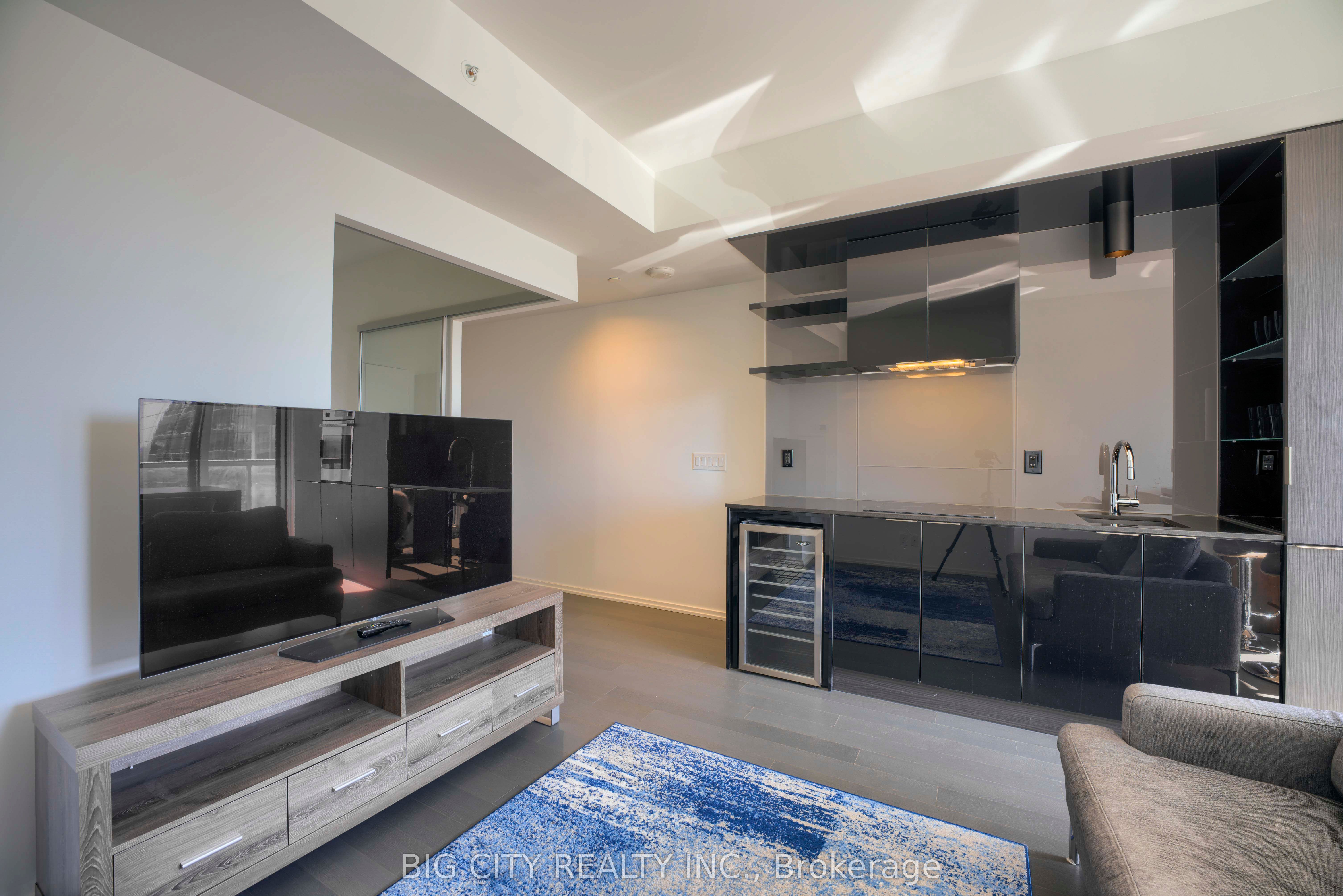 70 Temperance Street 4014, Toronto, ON M5H 0B1 photo 5