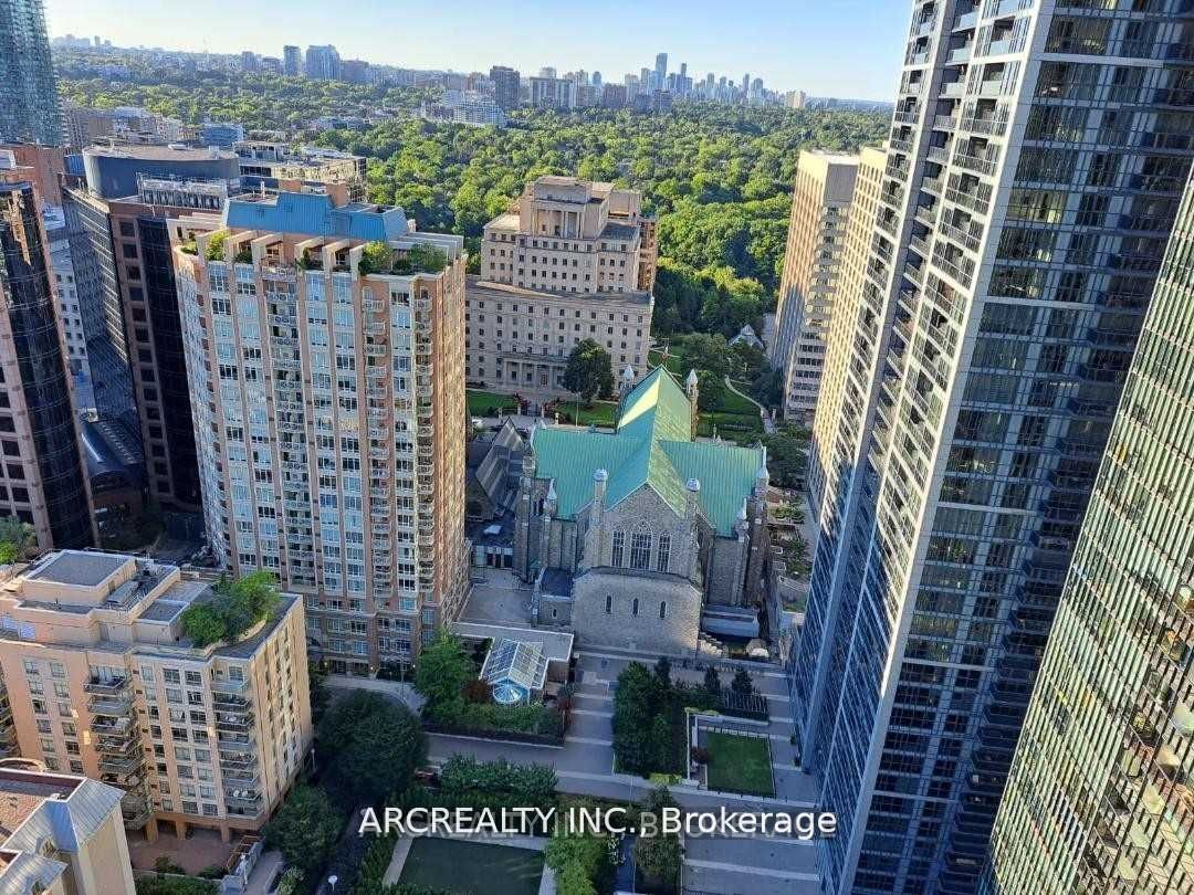 101 Charles Street E 2807, Toronto, ON M4Y 1V2