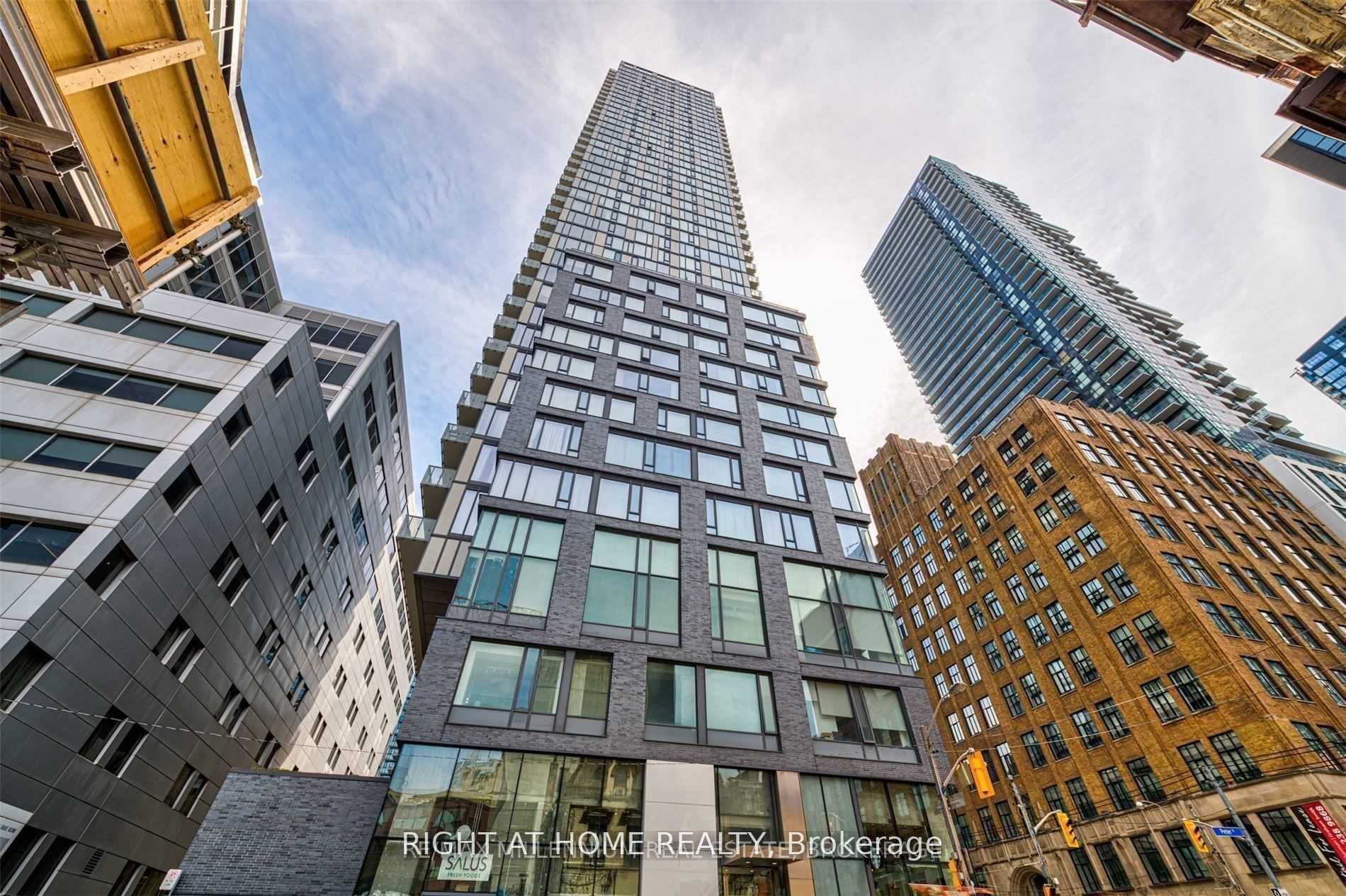 101 Peter Street W 2705, Toronto, ON M5V 0G6