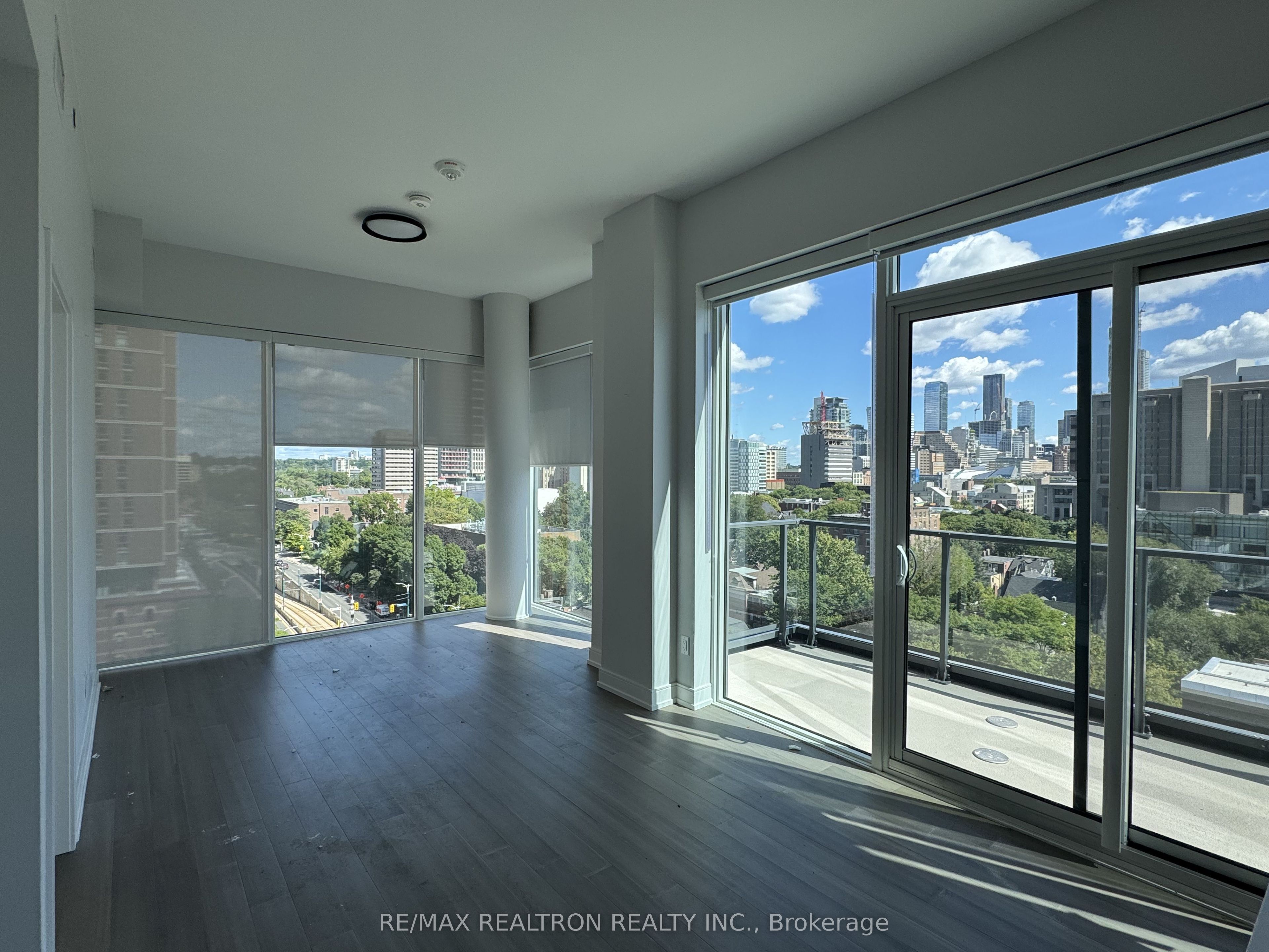 664 Spadina Avenue 1103, Toronto, ON M5S 2H7 photo 2