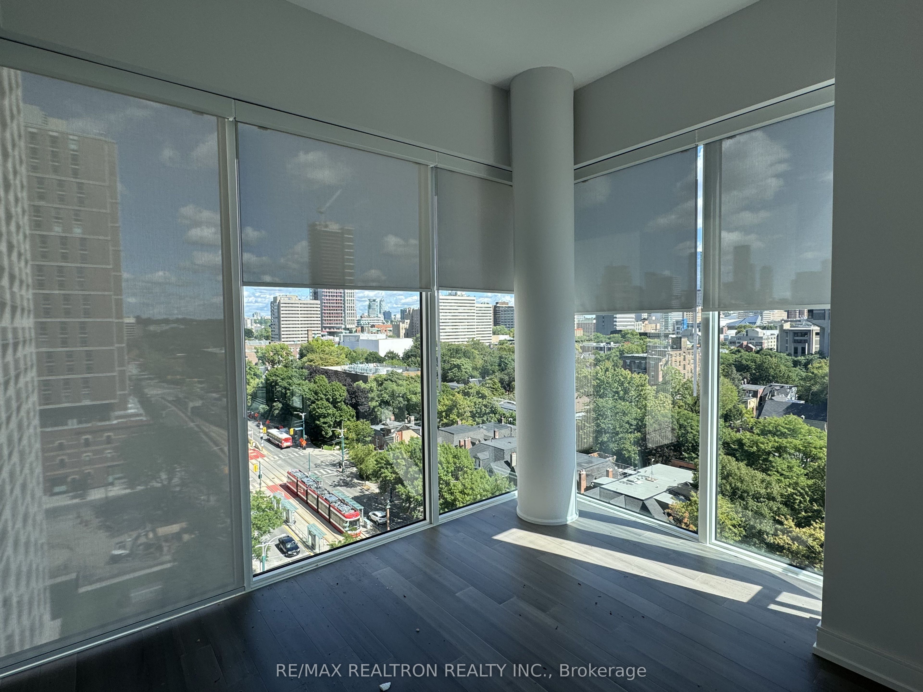 664 Spadina Avenue 1103, Toronto, ON M5S 2H7 photo 4