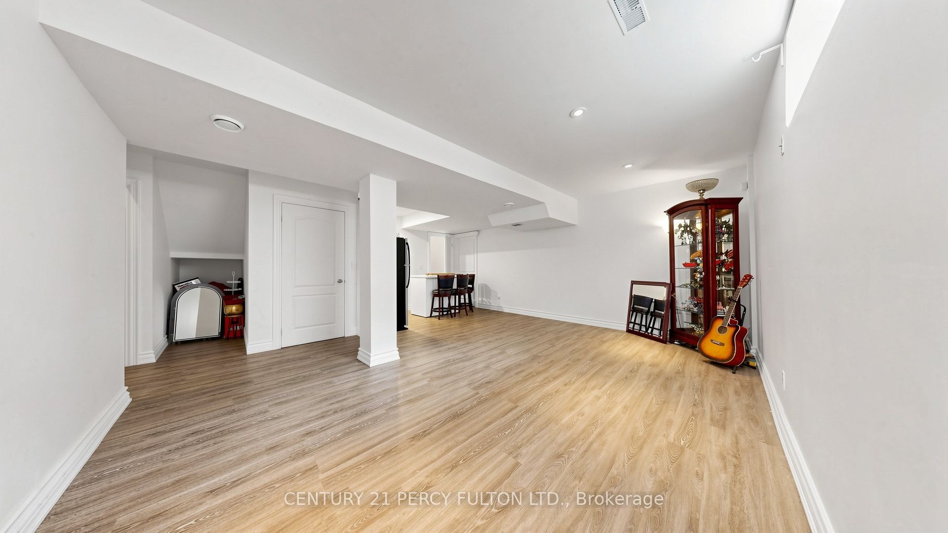 372B Hounslow Avenue, Toronto, ON M2R 1H6 photo 3