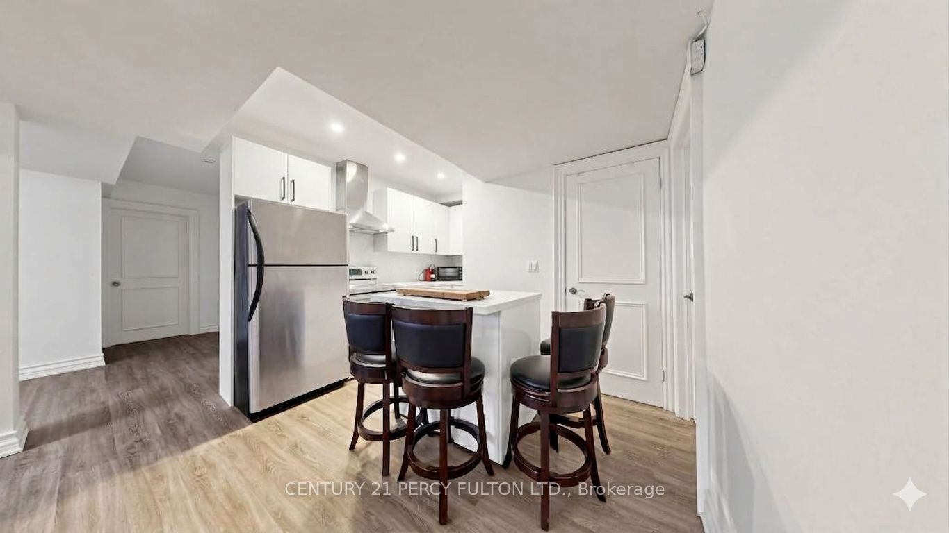 372B Hounslow Avenue, Toronto, ON M2R 1H6 photo 5