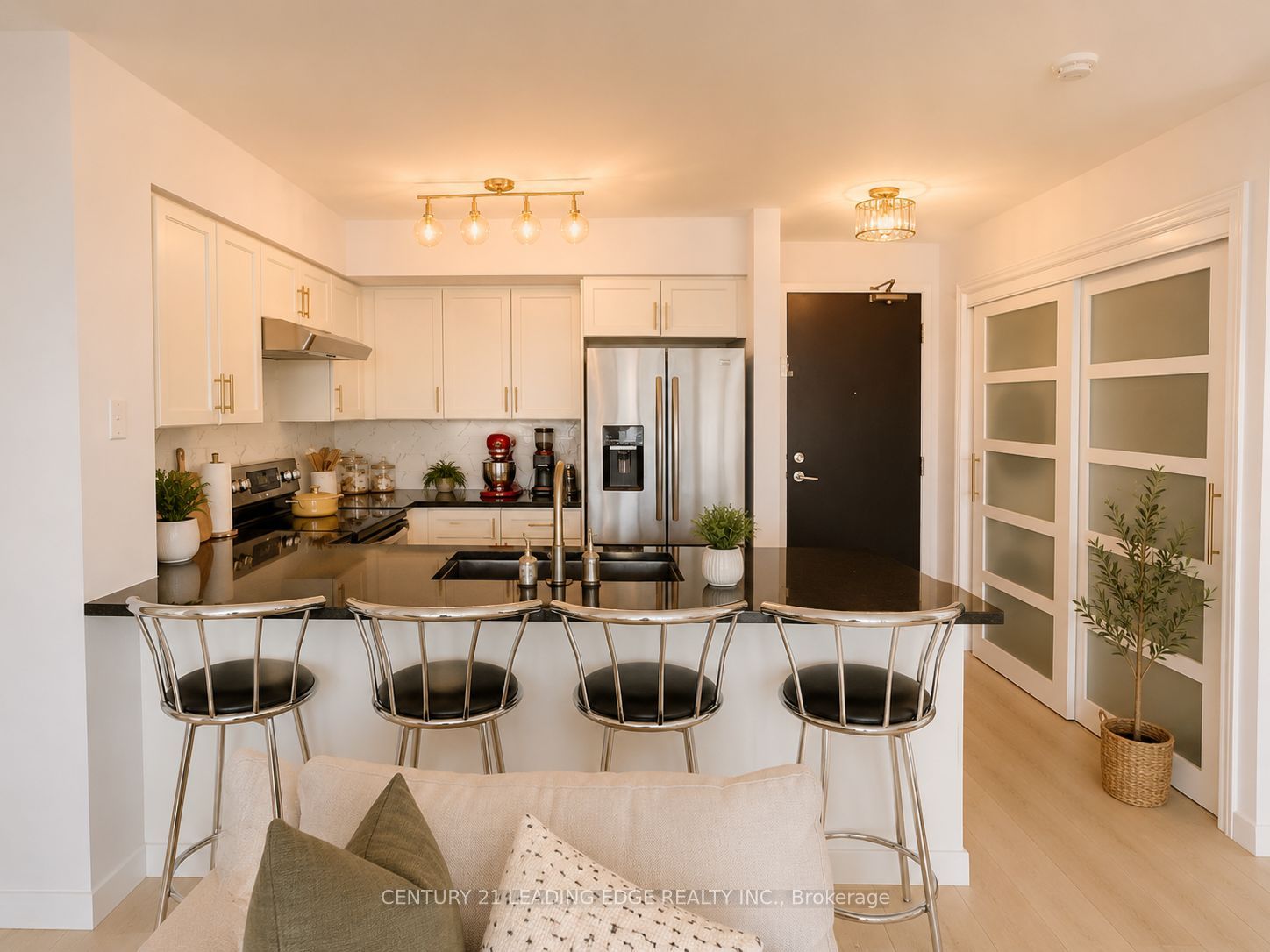51 Lower Simcoe Street 1215, Toronto, ON M5J 3A2 photo 2