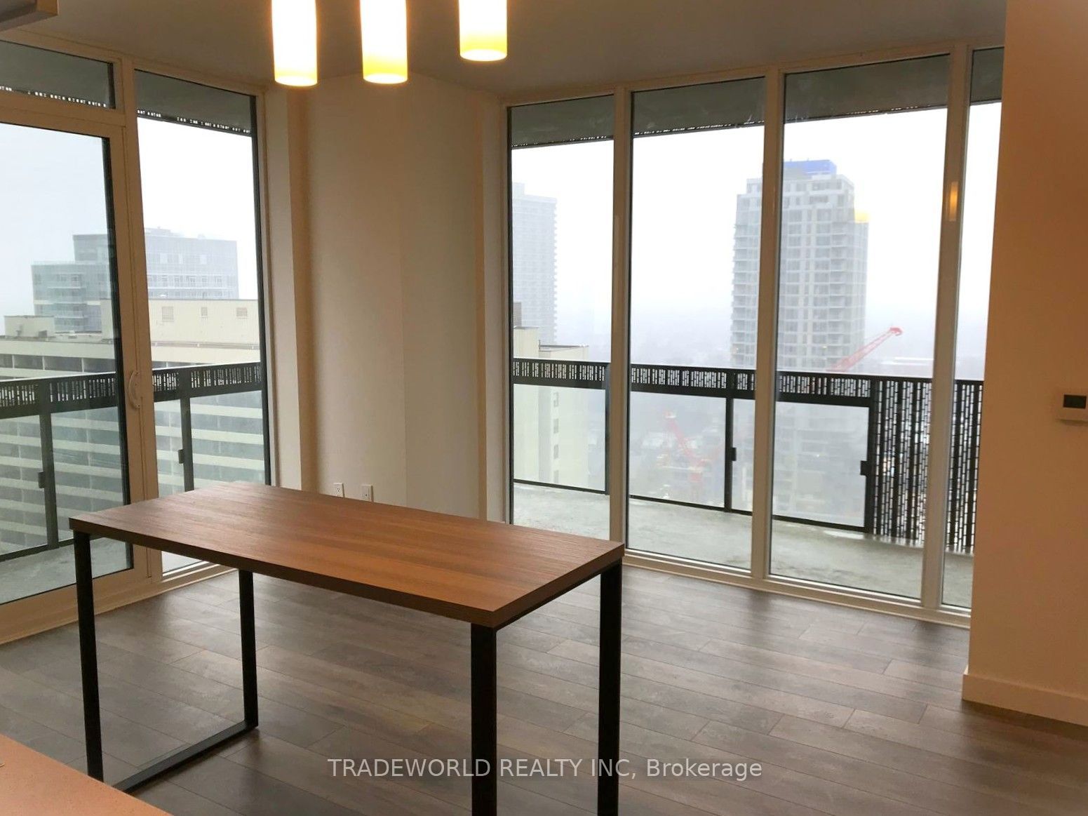 8 Eglinton Avenue E 1805, Toronto, ON M4P 0C1 photo 2