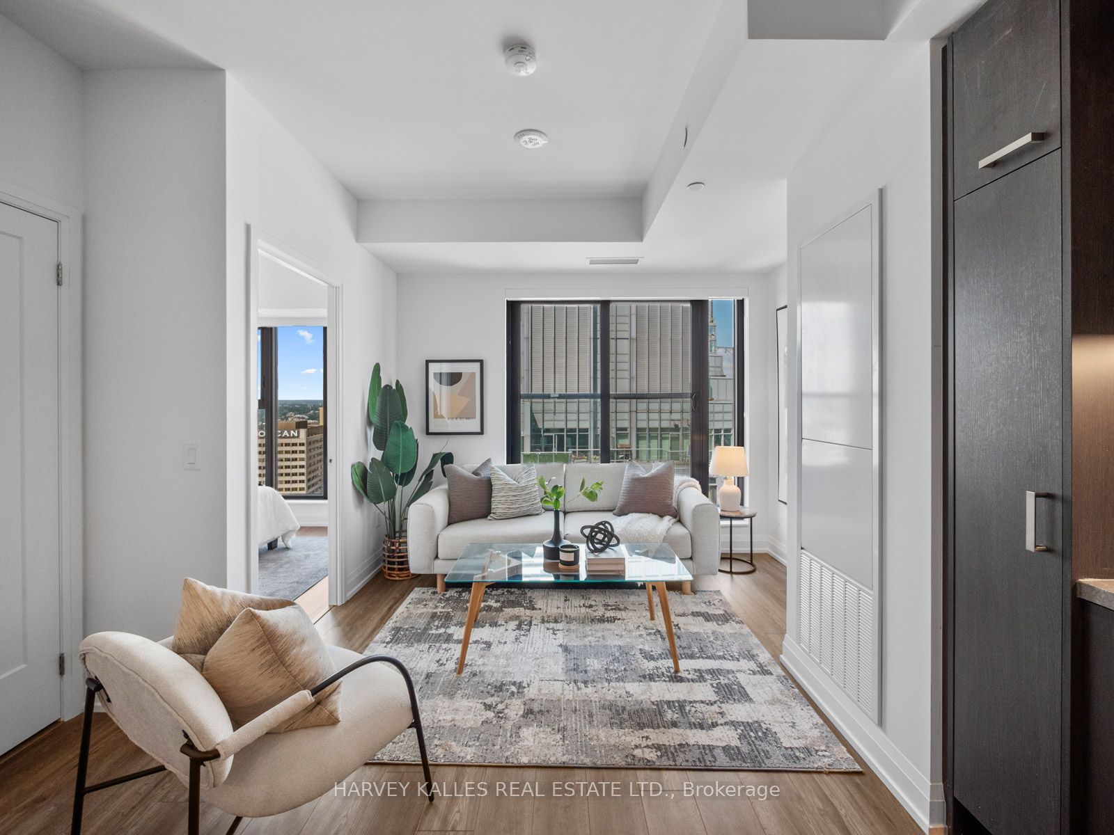 20 Soudan Avenue 3609, Toronto, ON M4S 0E2