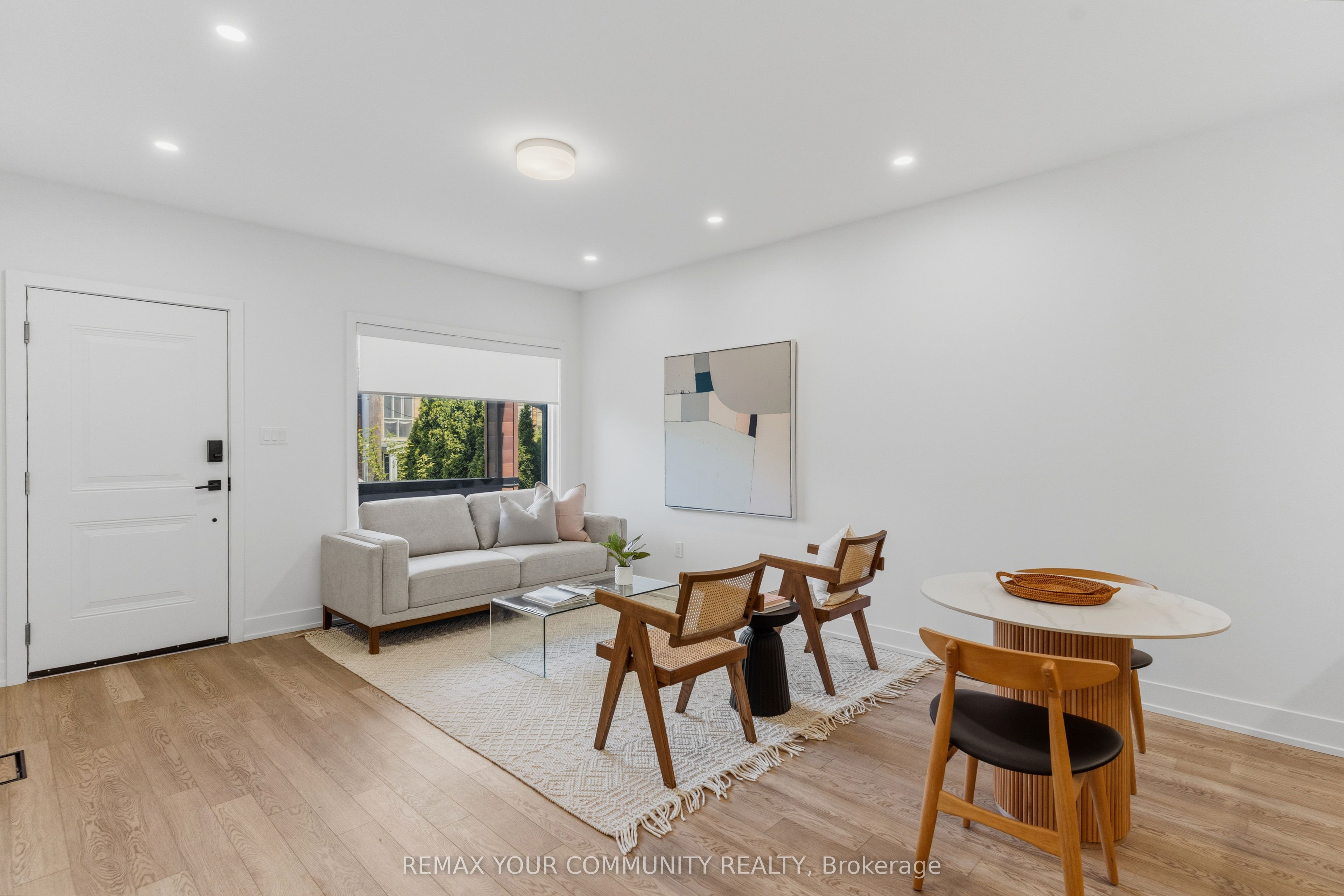 86 Kenwood Avenue 1, Toronto, ON M6C 2S2 photo 4