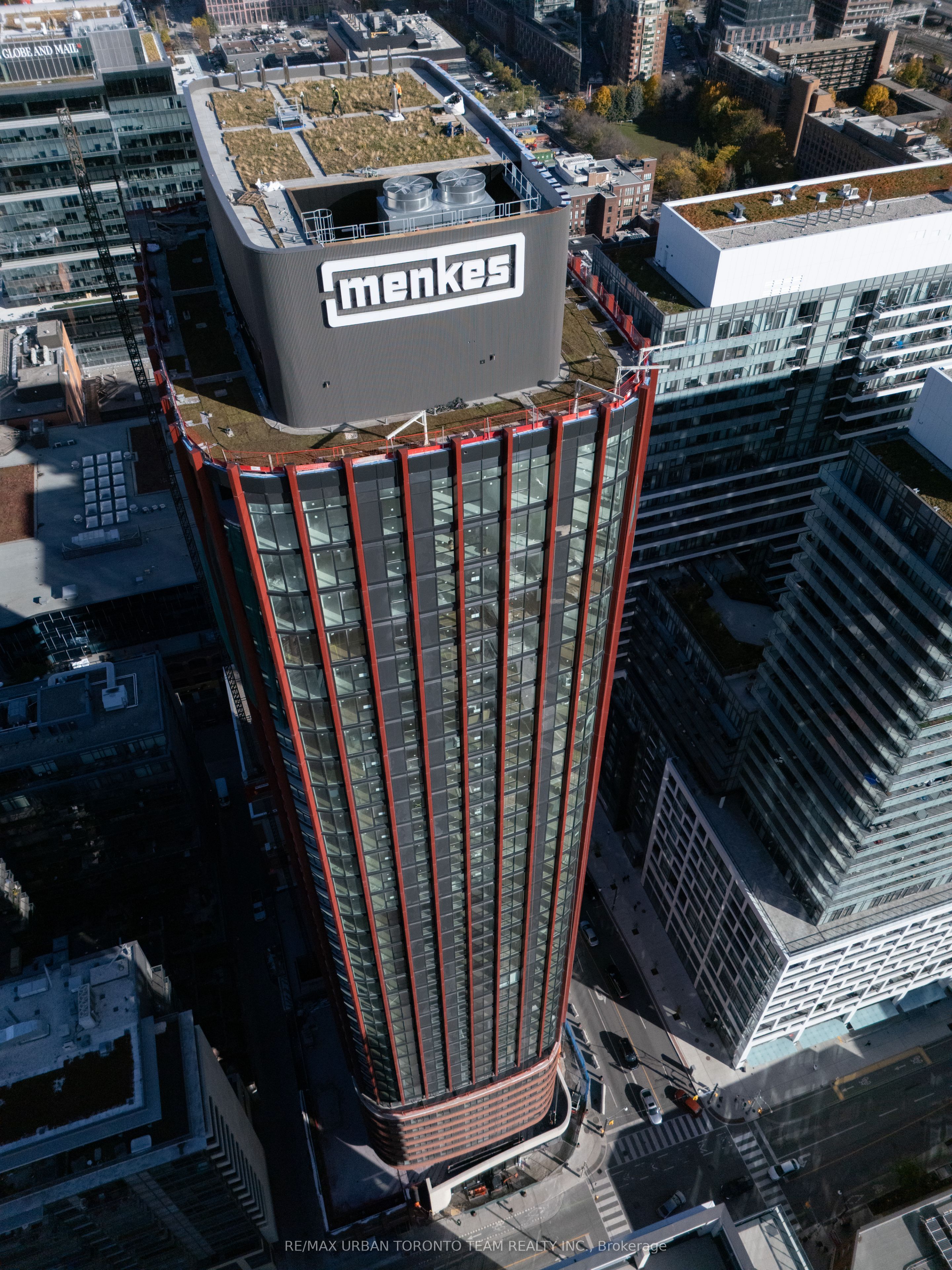 180 Front Street E 1702, Toronto, ON M5A 0K9